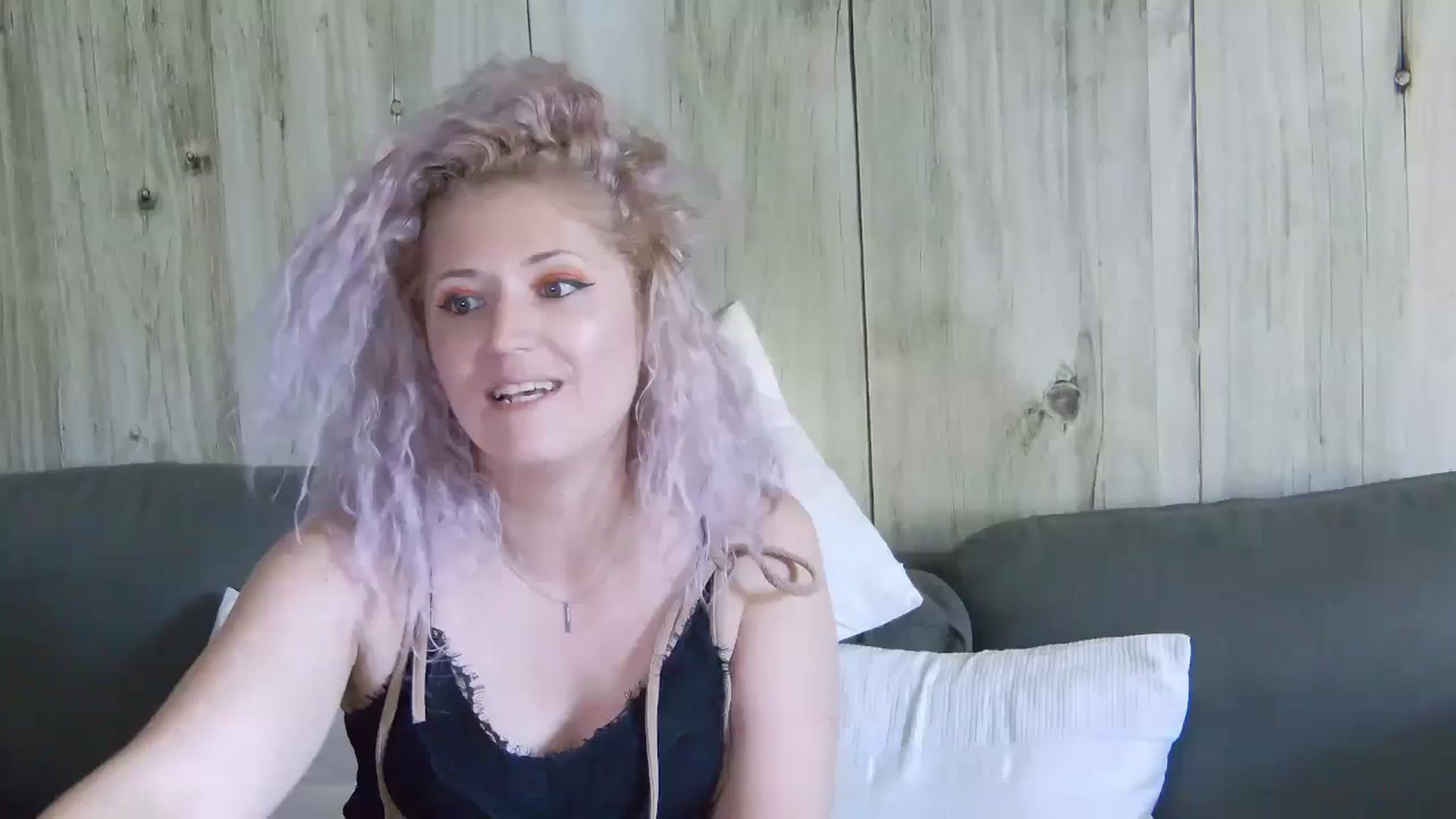 Gallery image thumbnail from SassyKate's myfreecams stream on, 06/16/2024, 09:26 image 4 of 20
