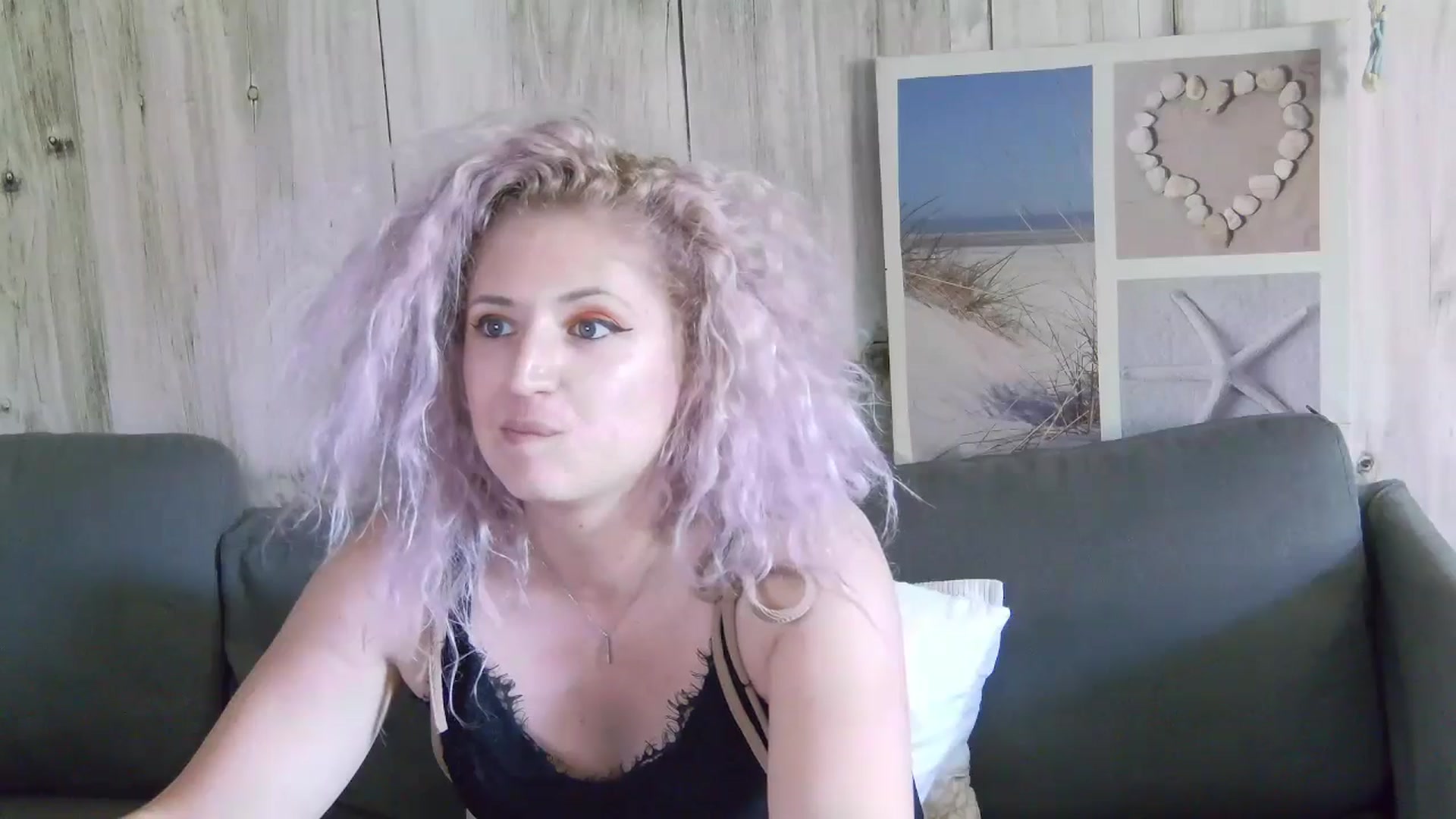 Gallery image thumbnail from SassyKate's myfreecams stream on, 06/16/2024, 09:26 image 18 of 20