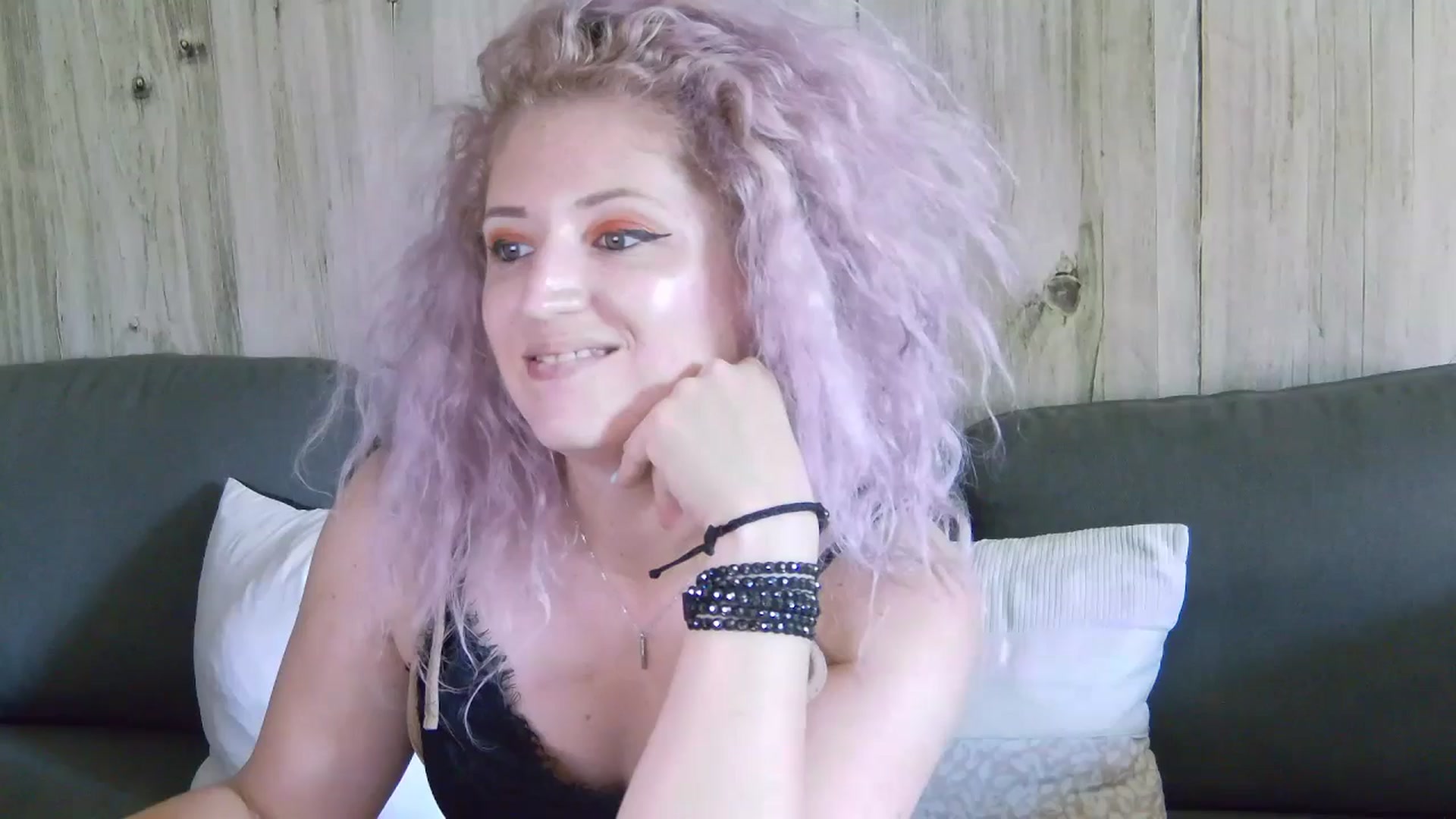 Gallery image thumbnail from SassyKate's myfreecams stream on, 06/16/2024, 09:26 image 9 of 20