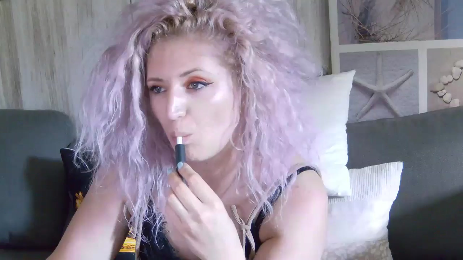 Gallery image thumbnail from SassyKate's myfreecams stream on, 06/16/2024, 12:13 image 7 of 20