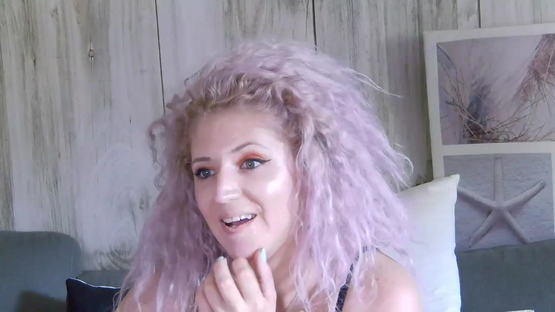 Gallery image thumbnail from SassyKate's myfreecams stream on, 06/16/2024, 12:13 image 19 of 20