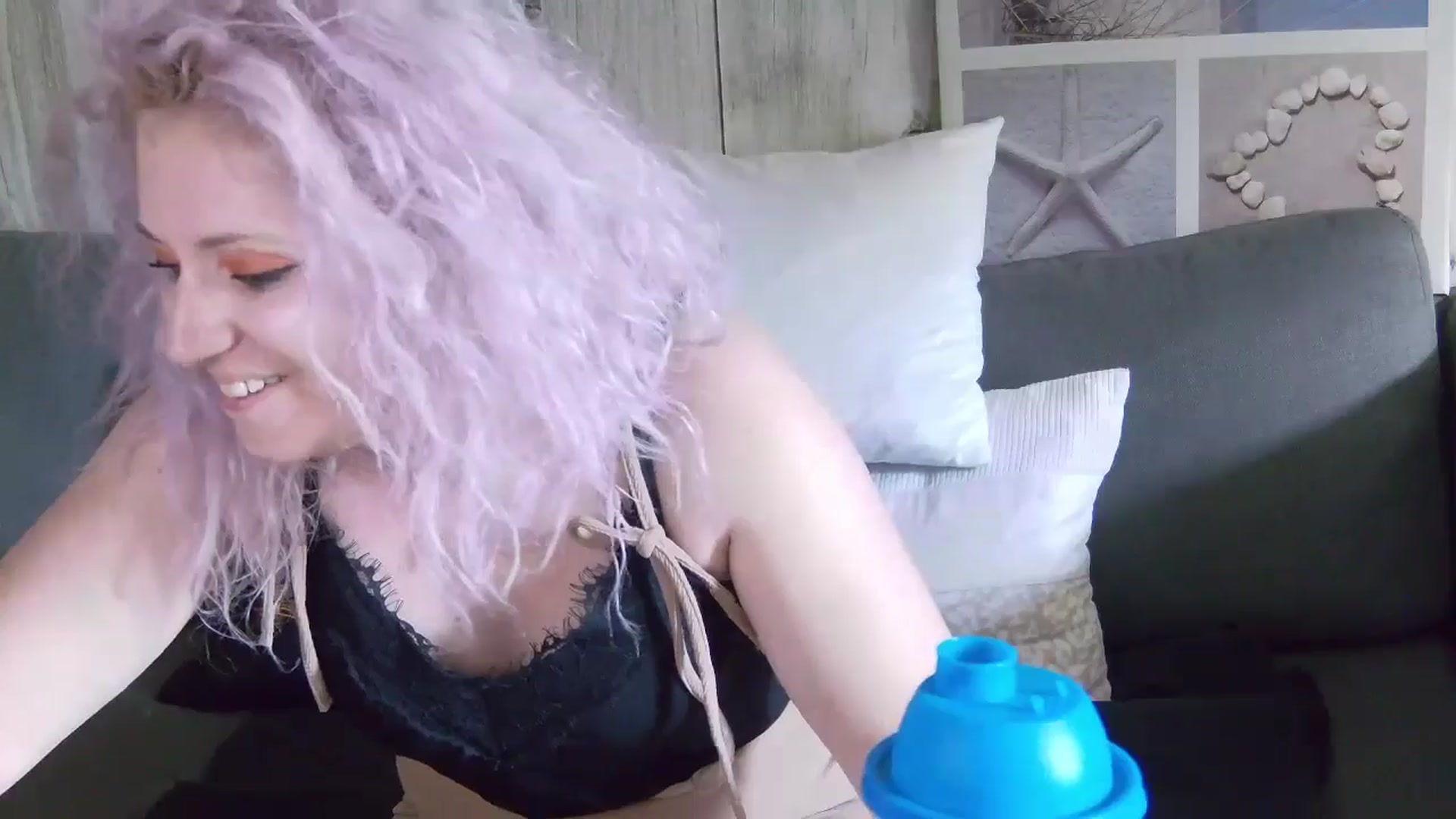 Gallery image thumbnail from SassyKate's myfreecams stream on, 06/16/2024, 12:13 image 4 of 20