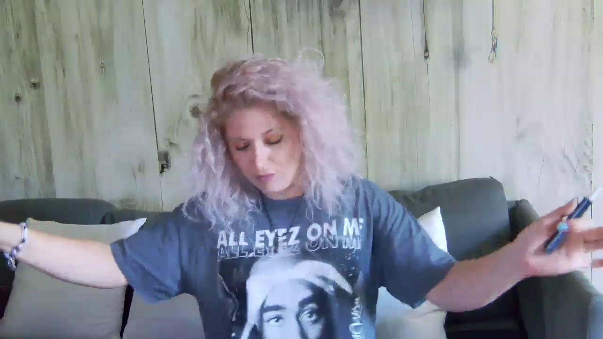 Gallery image thumbnail from SassyKate's myfreecams stream on, 06/19/2024, 08:33 image 16 of 20