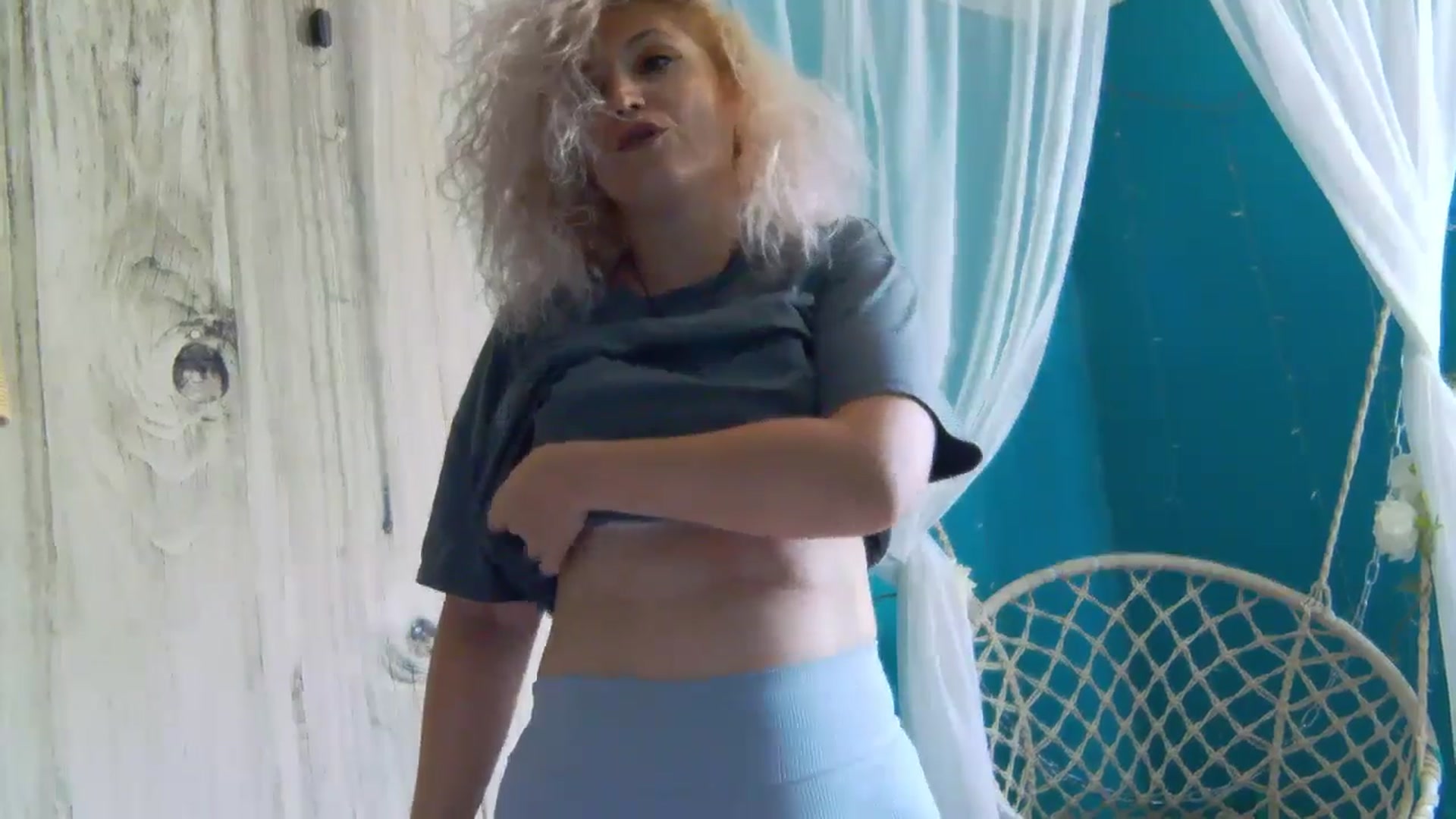 Gallery image thumbnail from SassyKate's myfreecams stream on, 06/19/2024, 08:33 image 2 of 20