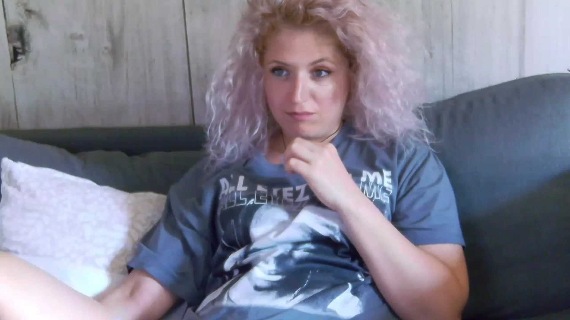 Gallery image thumbnail from SassyKate's myfreecams stream on, 06/19/2024, 12:15 image 2 of 20