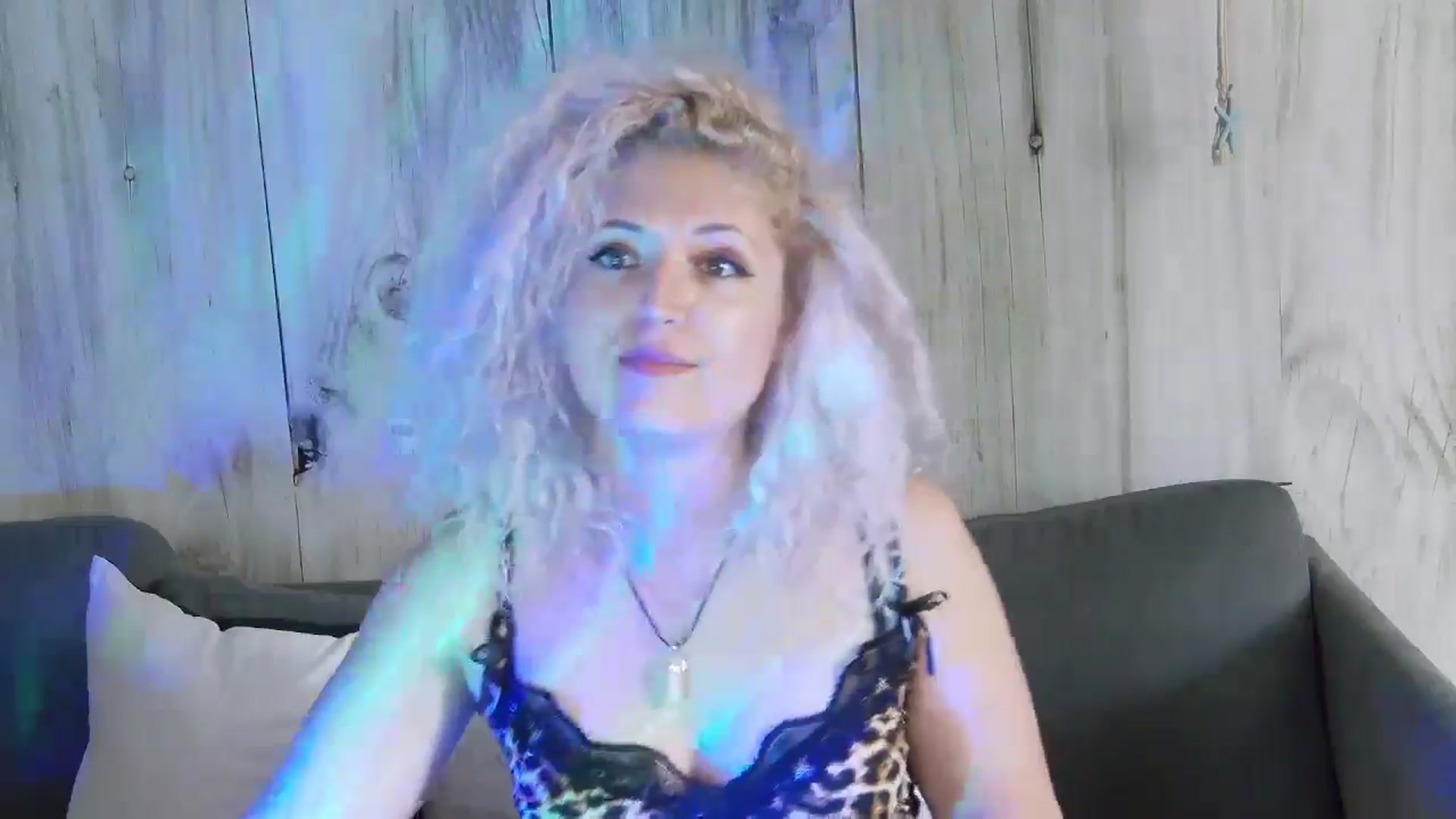 Gallery image thumbnail from SassyKate's myfreecams stream on, 06/21/2024, 11:57 image 17 of 20