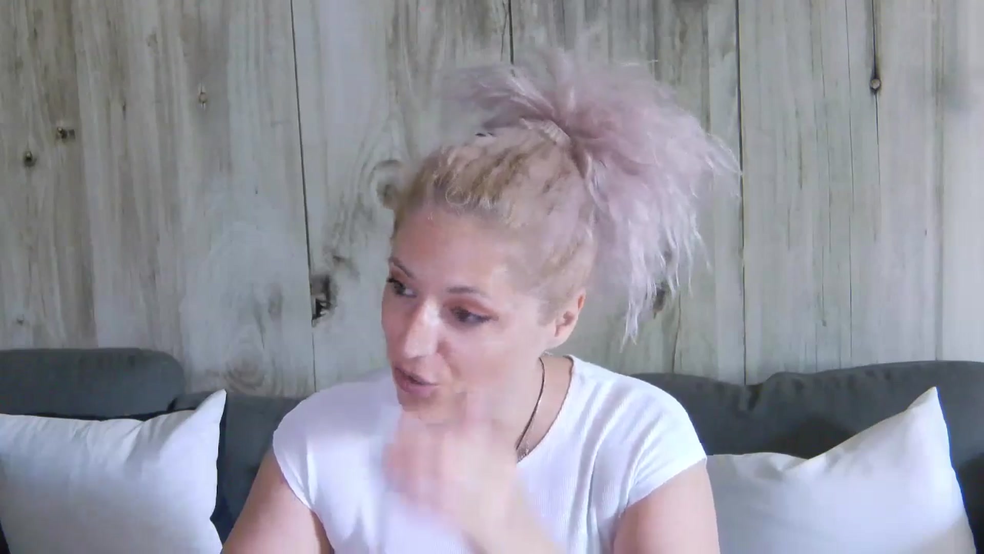Gallery image thumbnail from SassyKate's myfreecams stream on, 06/26/2024, 09:20 image 19 of 20