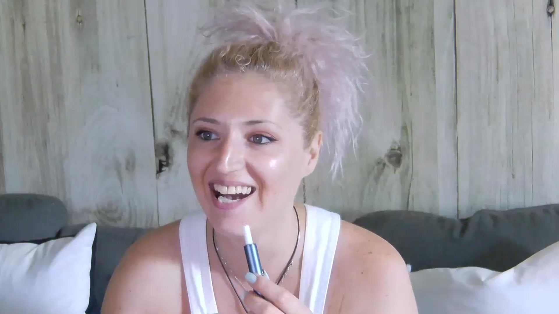 Gallery image thumbnail from SassyKate's myfreecams stream on, 06/26/2024, 09:20 image 15 of 20