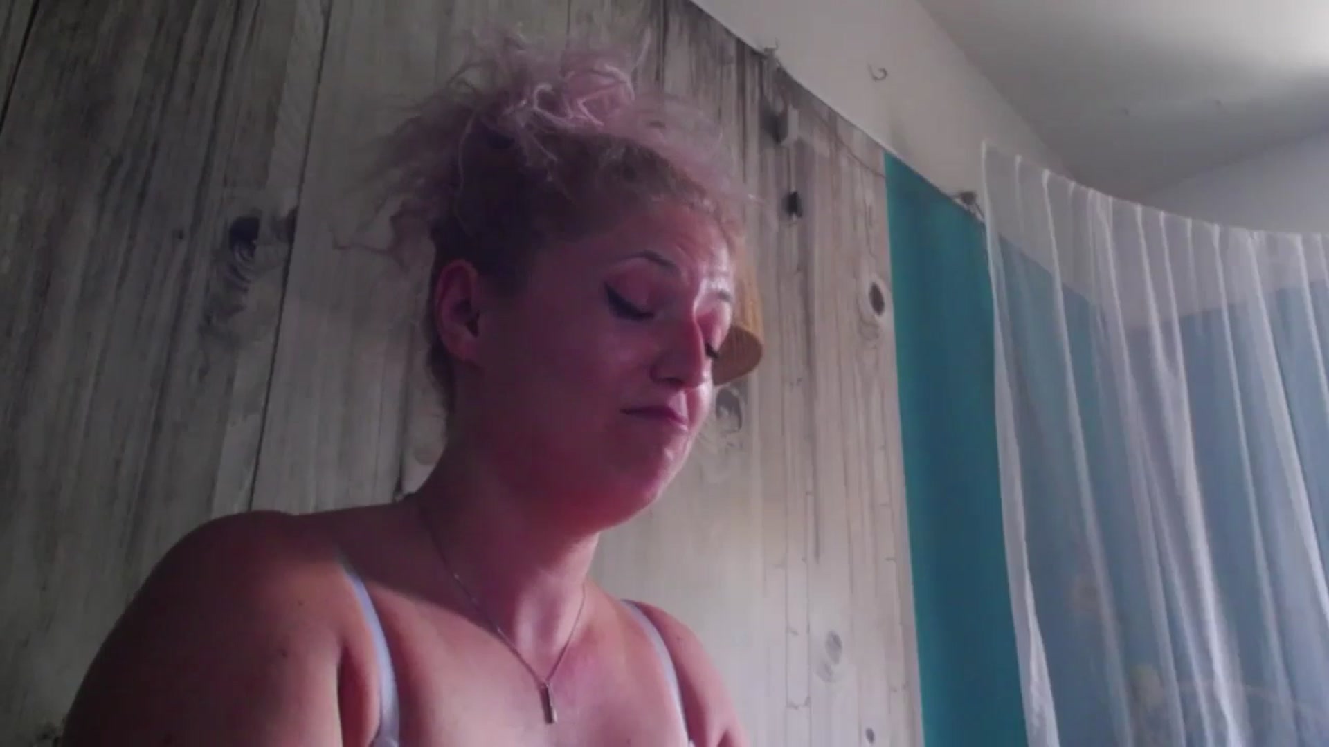 Gallery image thumbnail from SassyKate's myfreecams stream on, 06/26/2024, 12:35 image 16 of 20