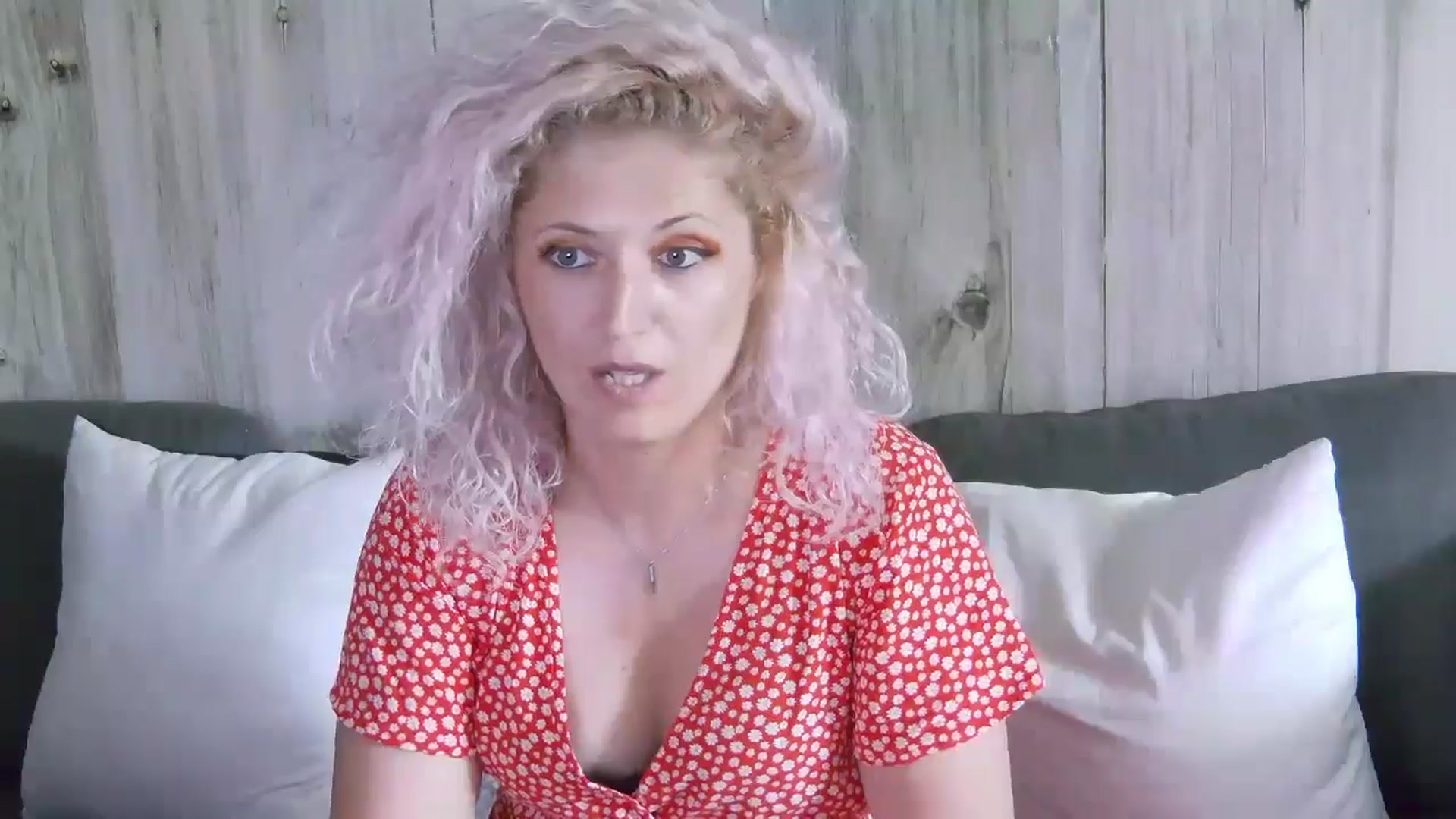 Gallery image thumbnail from SassyKate's myfreecams stream on, 06/30/2024, 12:22 image 18 of 20