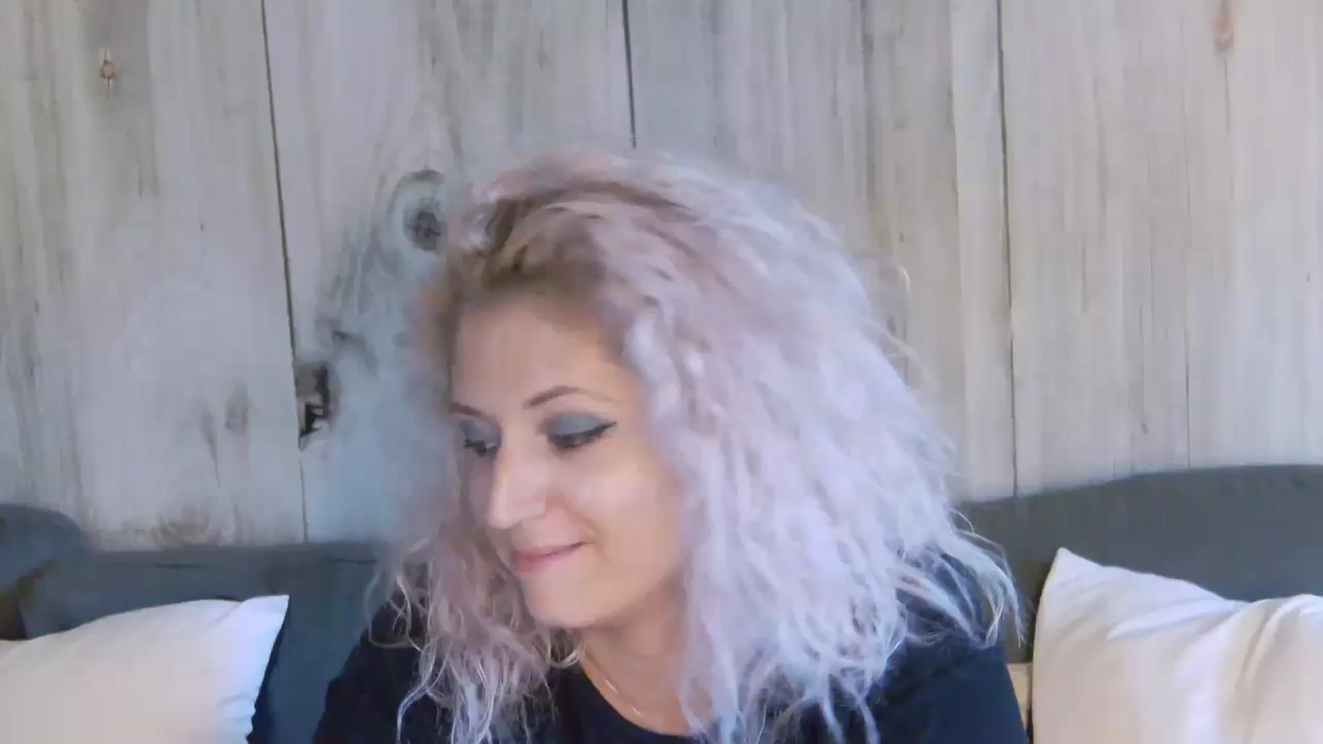 Gallery image thumbnail from SassyKate's myfreecams stream on, 07/07/2024, 12:53 image 13 of 20