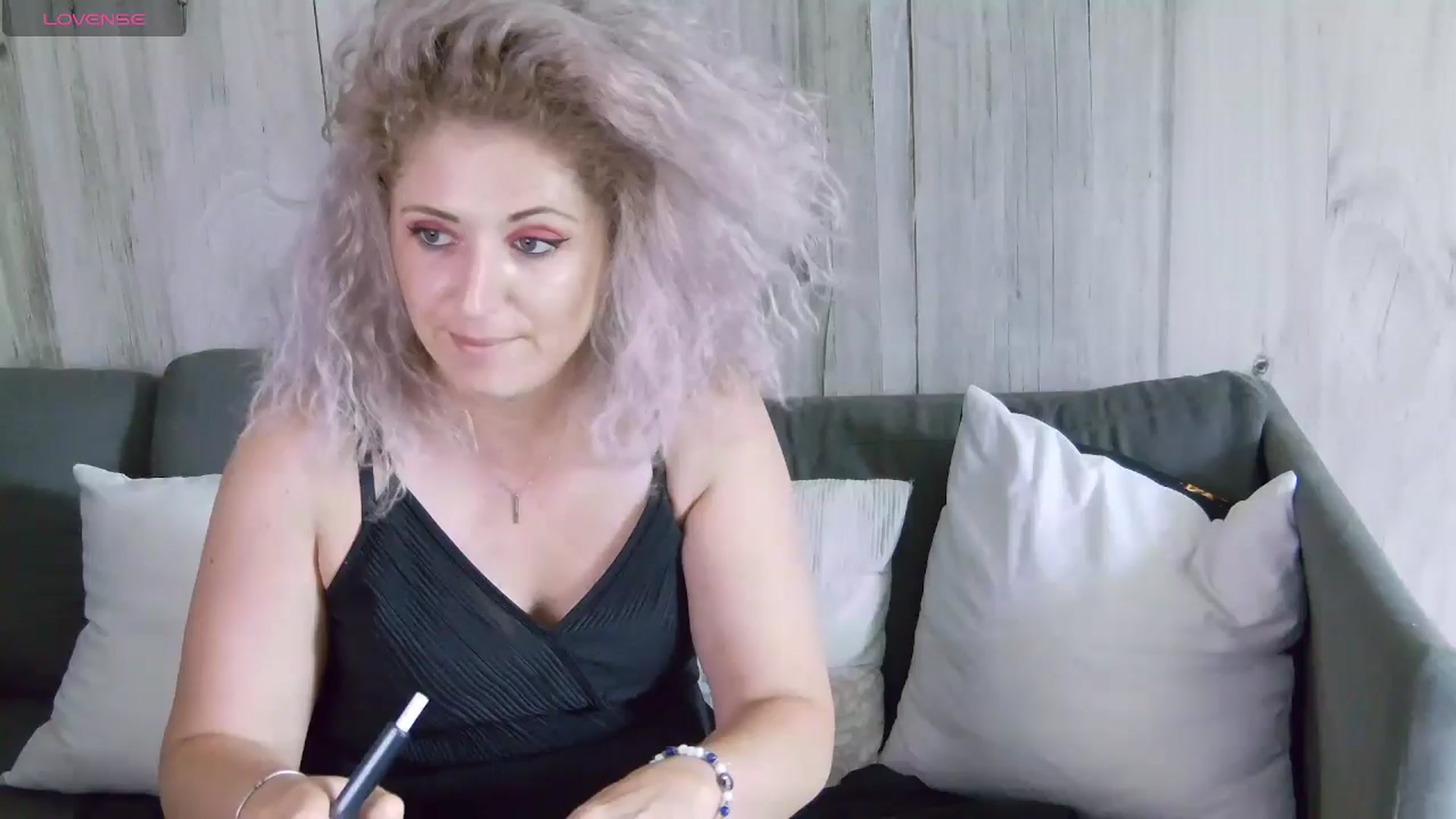 Gallery image thumbnail from SassyKate's myfreecams stream on, 07/18/2024, 12:34 image 1 of 20