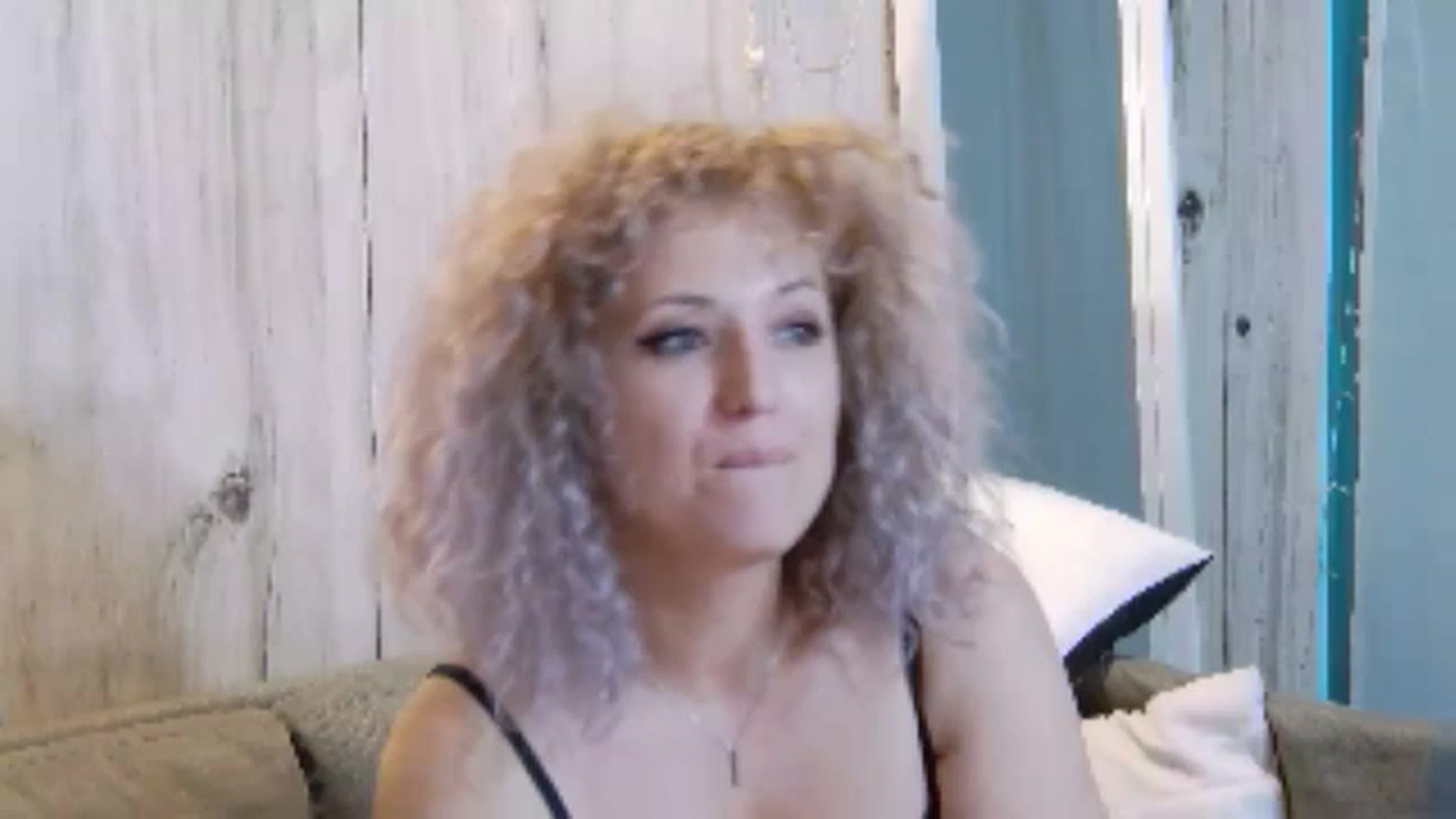 Gallery image thumbnail from SassyKate's myfreecams stream on, 02/16/2025, 03:34 image 20 of 20