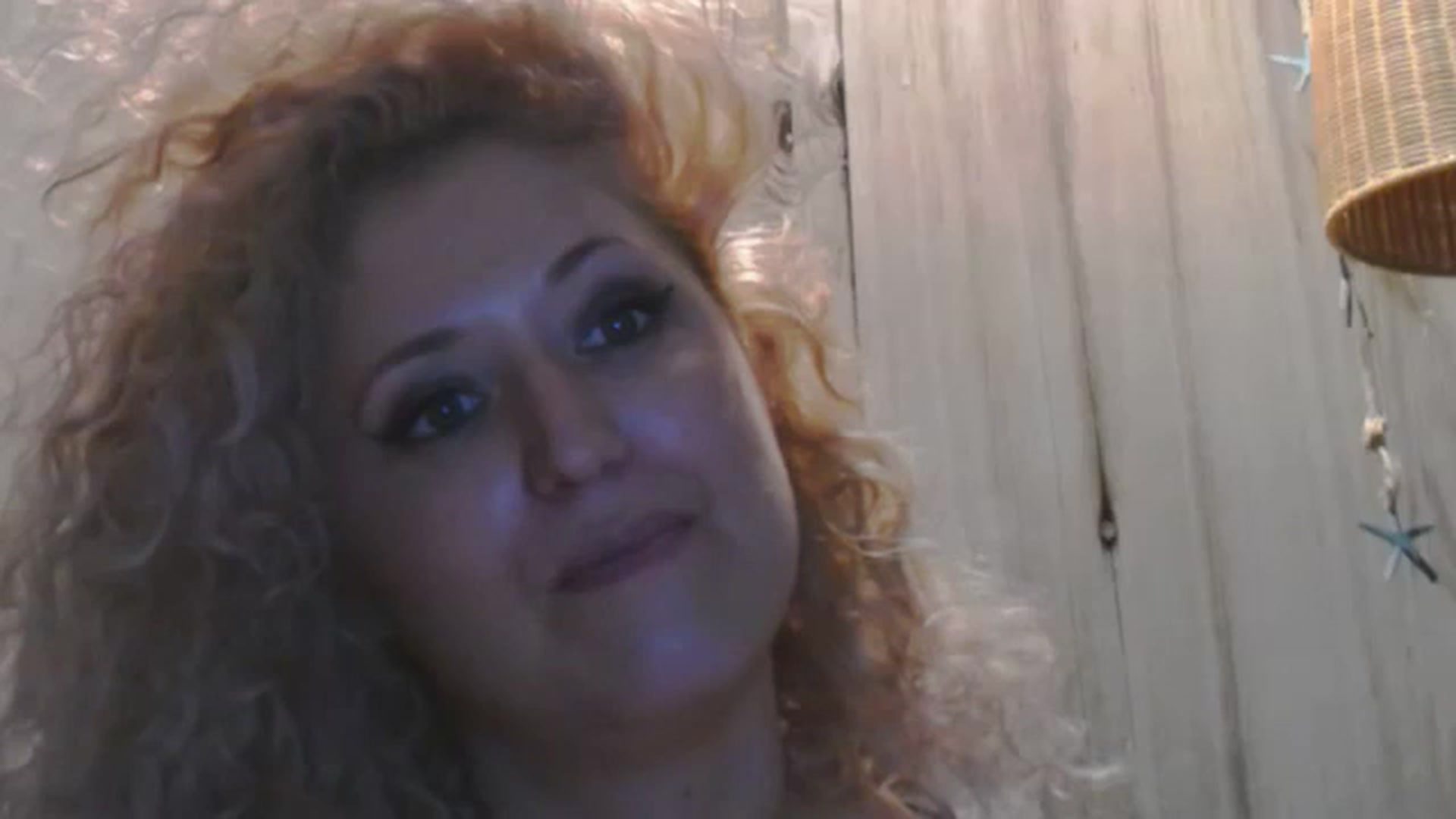 Gallery image thumbnail from SassyKate's myfreecams stream on, 05/27/2025, 24:25 image 16 of 20