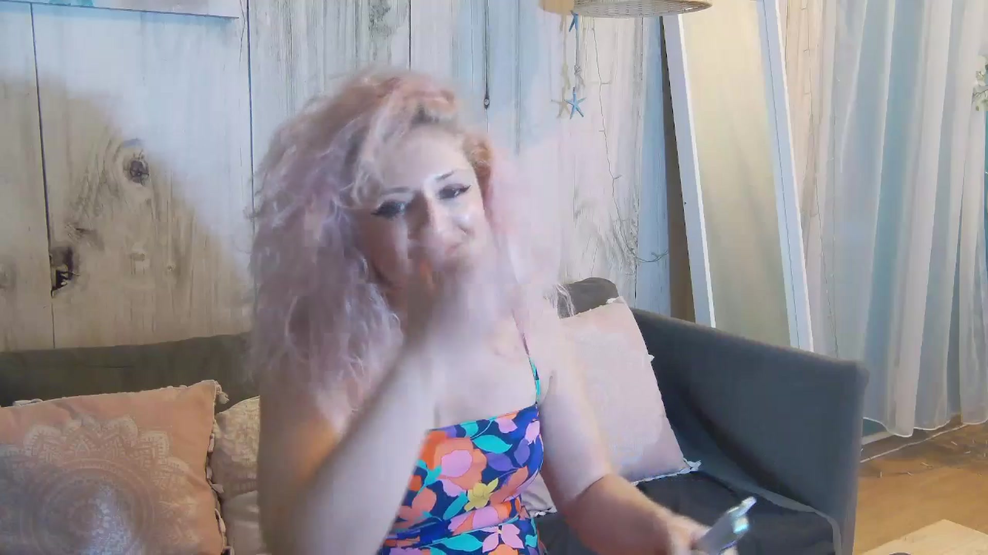 Gallery image thumbnail from SassyKate's myfreecams stream on, 08/16/2025, 19:27 image 15 of 20