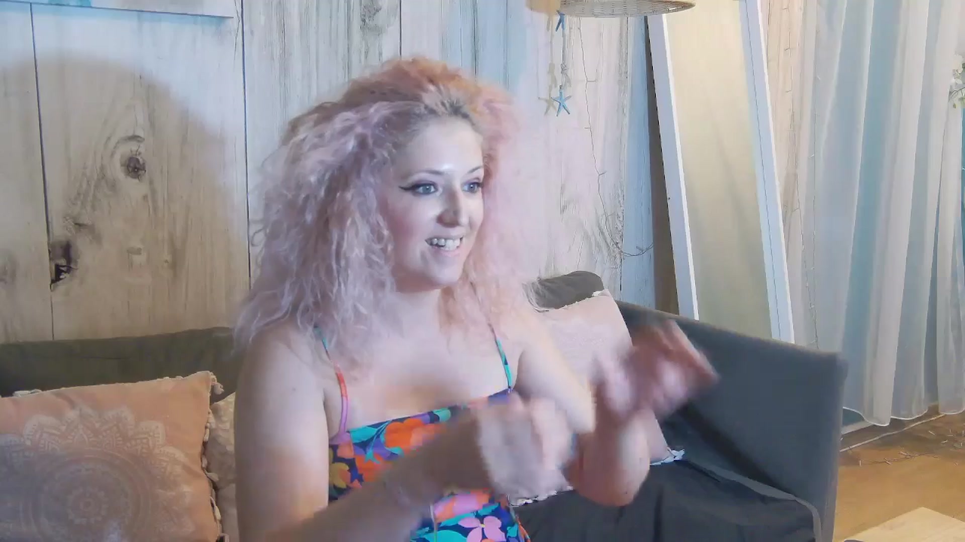 Gallery image thumbnail from SassyKate's myfreecams stream on, 08/16/2025, 19:27 image 14 of 20