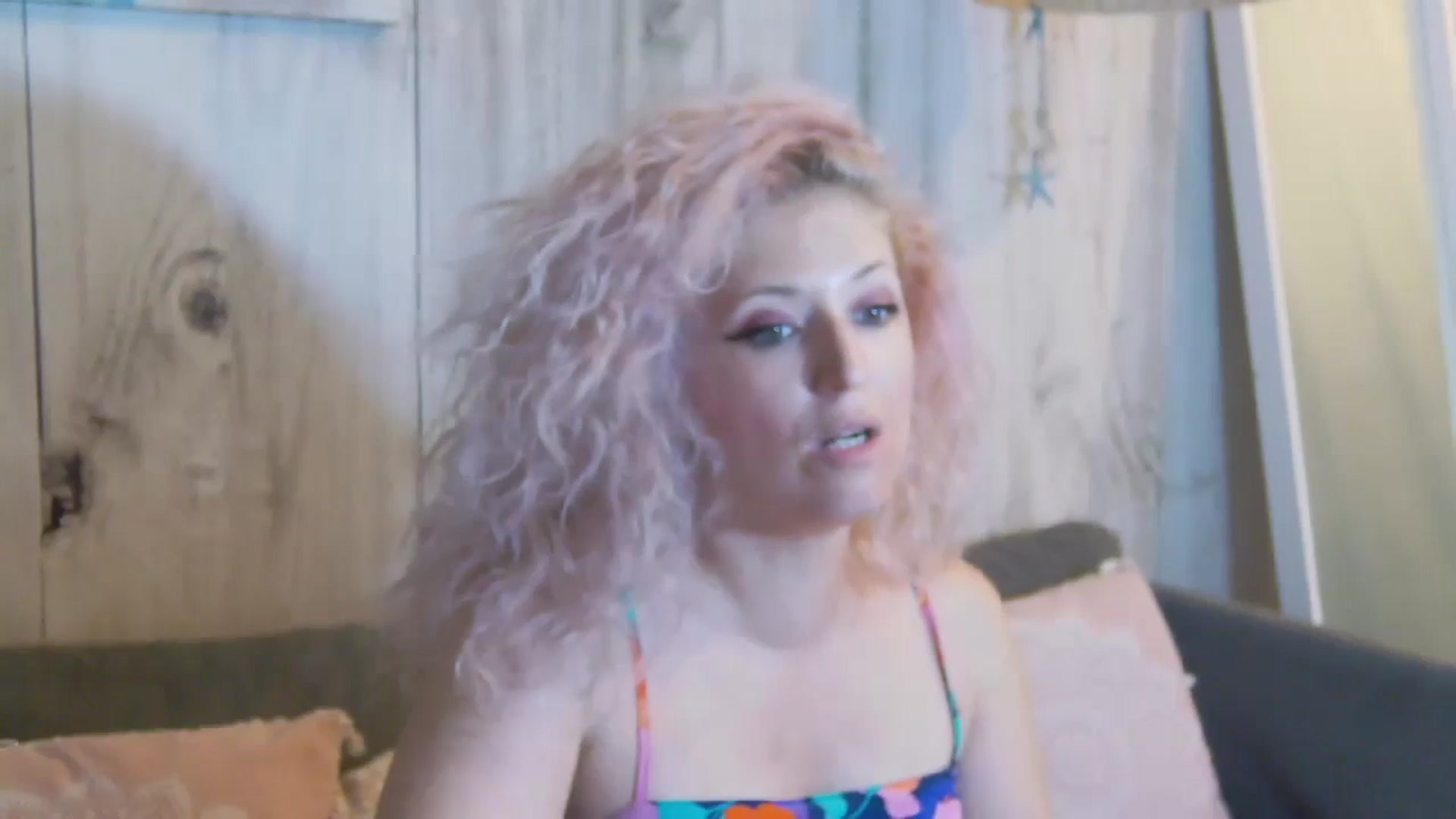Gallery image thumbnail from SassyKate's myfreecams stream on, 08/16/2025, 19:27 image 13 of 20
