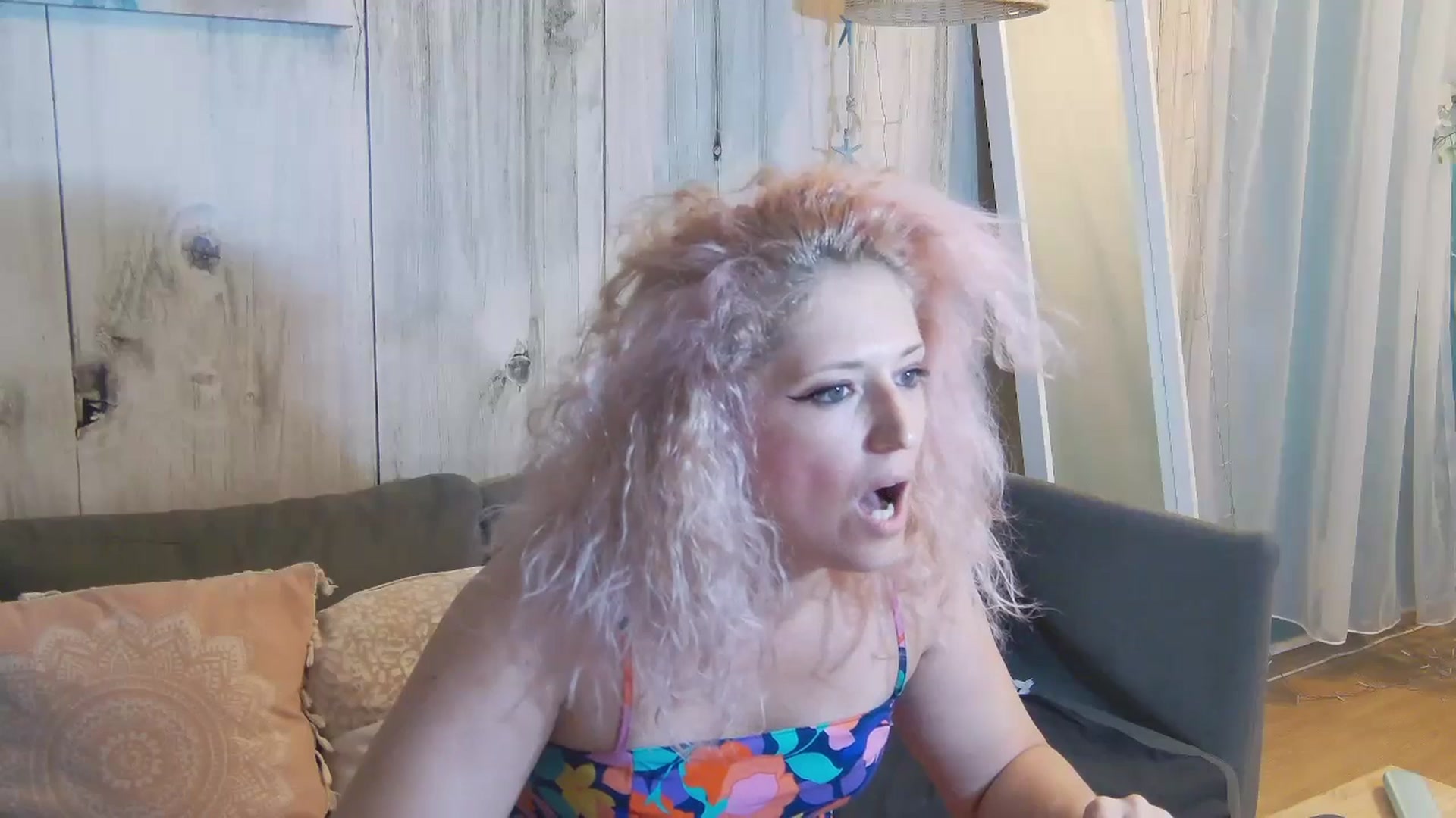 Gallery image thumbnail from SassyKate's myfreecams stream on, 08/16/2025, 19:27 image 19 of 20