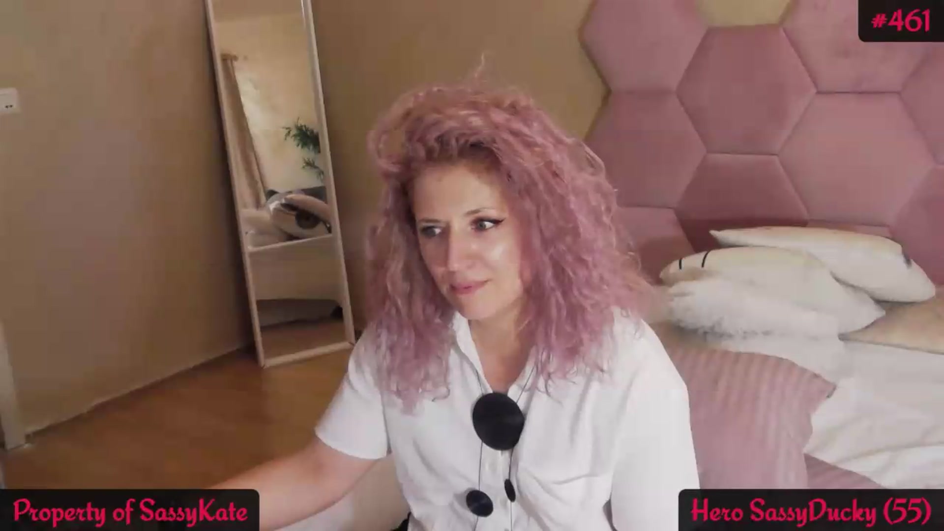 Gallery image thumbnail from SassyKate's myfreecams stream on, 06/29/2026, 01:47 image 12 of 20