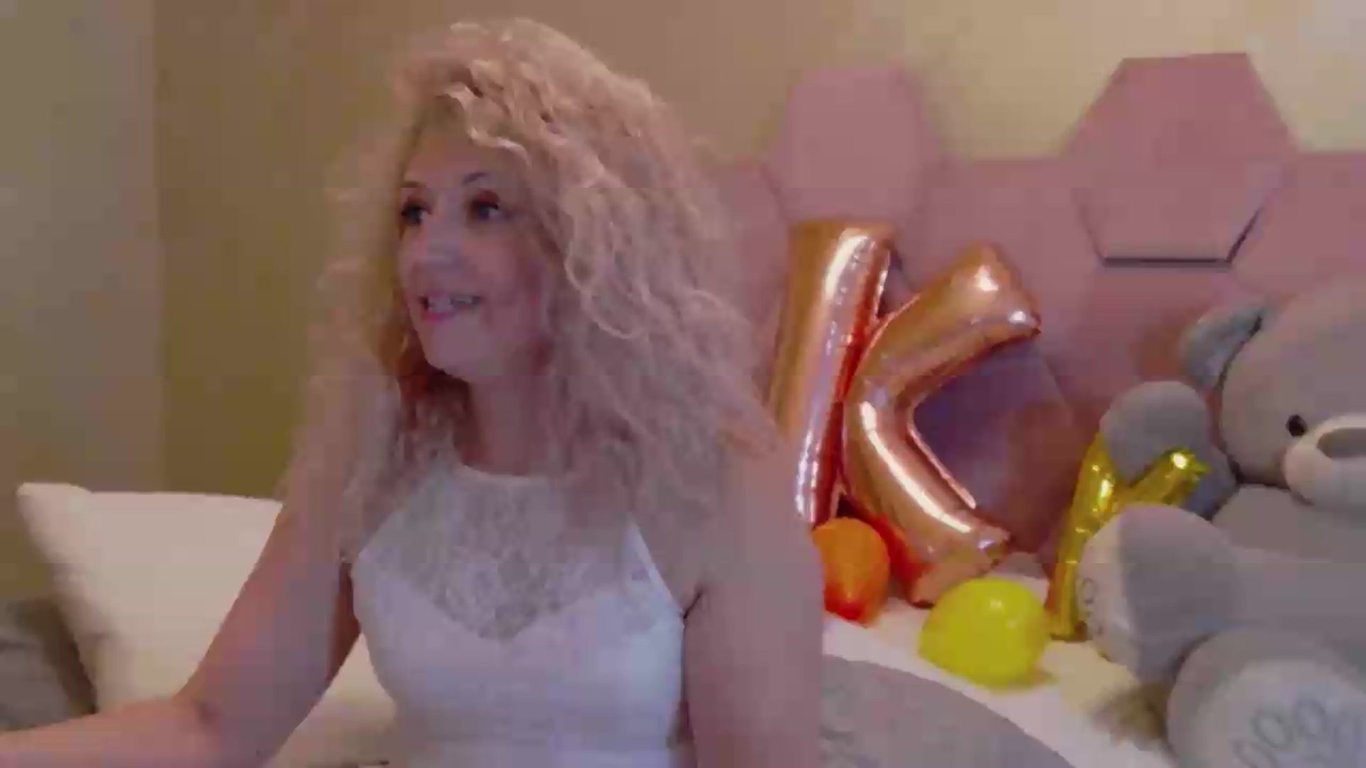 Gallery image thumbnail from SassyKate's myfreecams stream on, 08/01/2026, 23:33 image 4 of 20