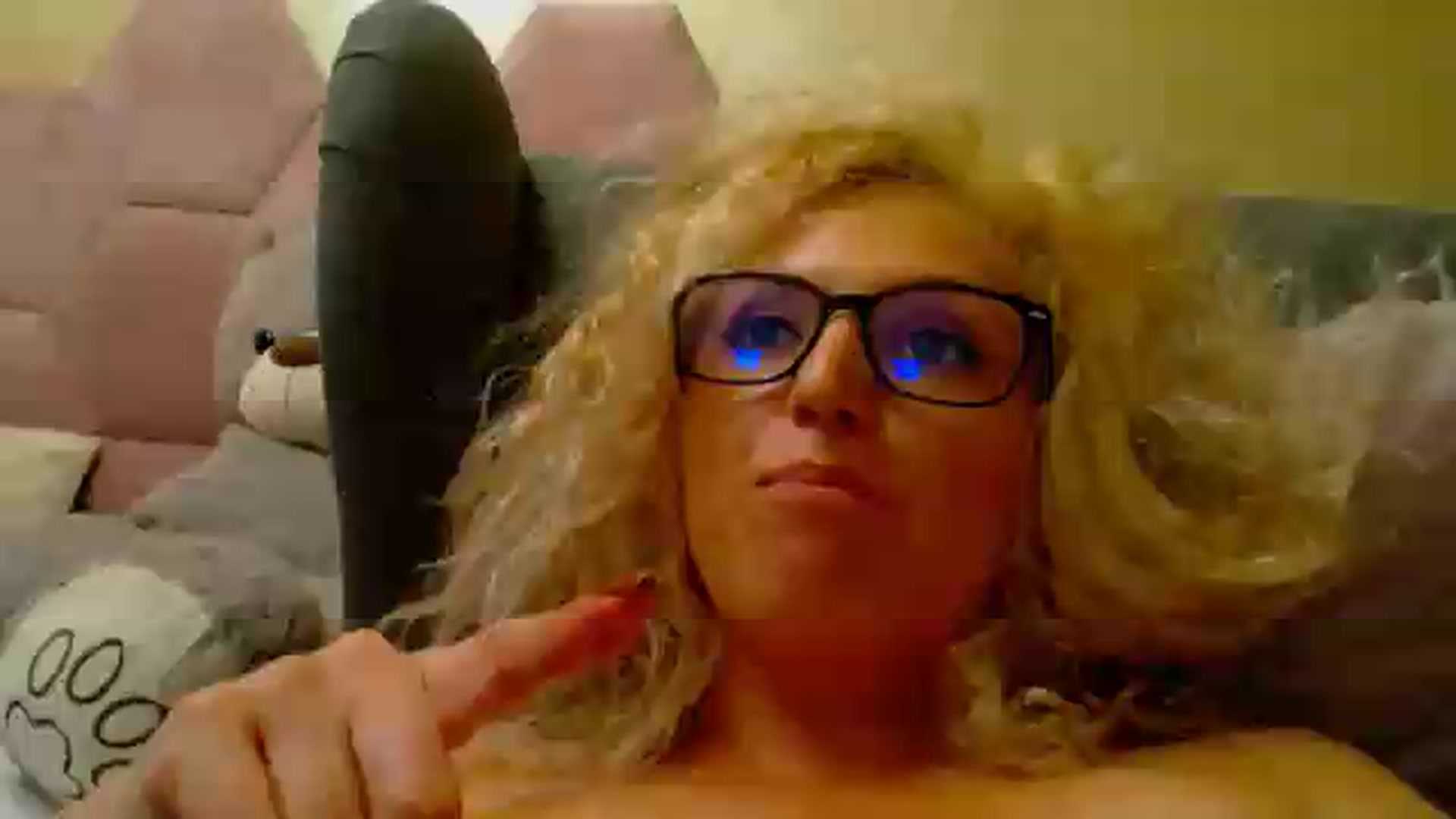 Gallery image thumbnail from SassyKate's myfreecams stream on, 09/06/2026, 23:47 image 8 of 20