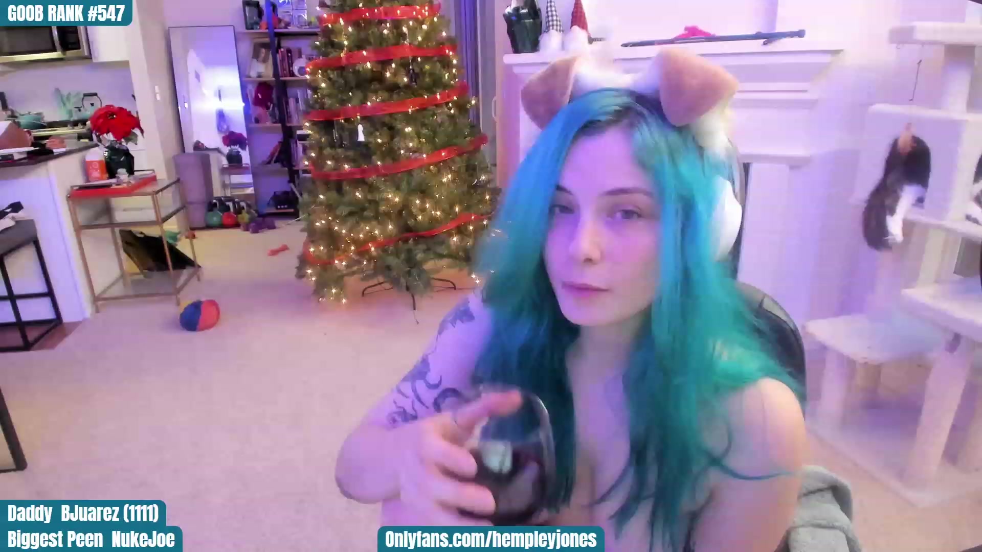 Gallery image thumbnail from SassyMcFucker's myfreecams stream on, 12/10/2022, 23:48 image 4 of 20