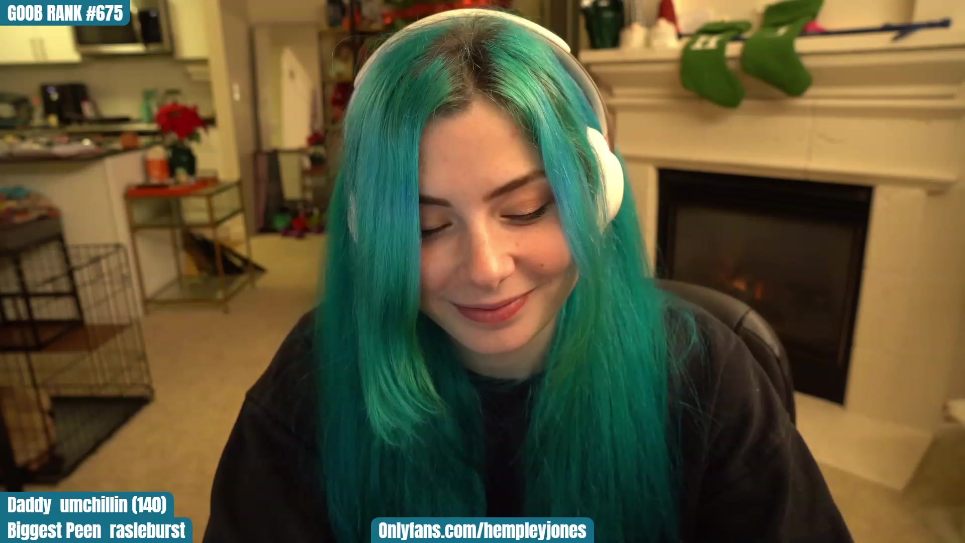 Gallery image thumbnail from SassyMcFucker's myfreecams stream on, 12/13/2022, 02:20 image 15 of 20