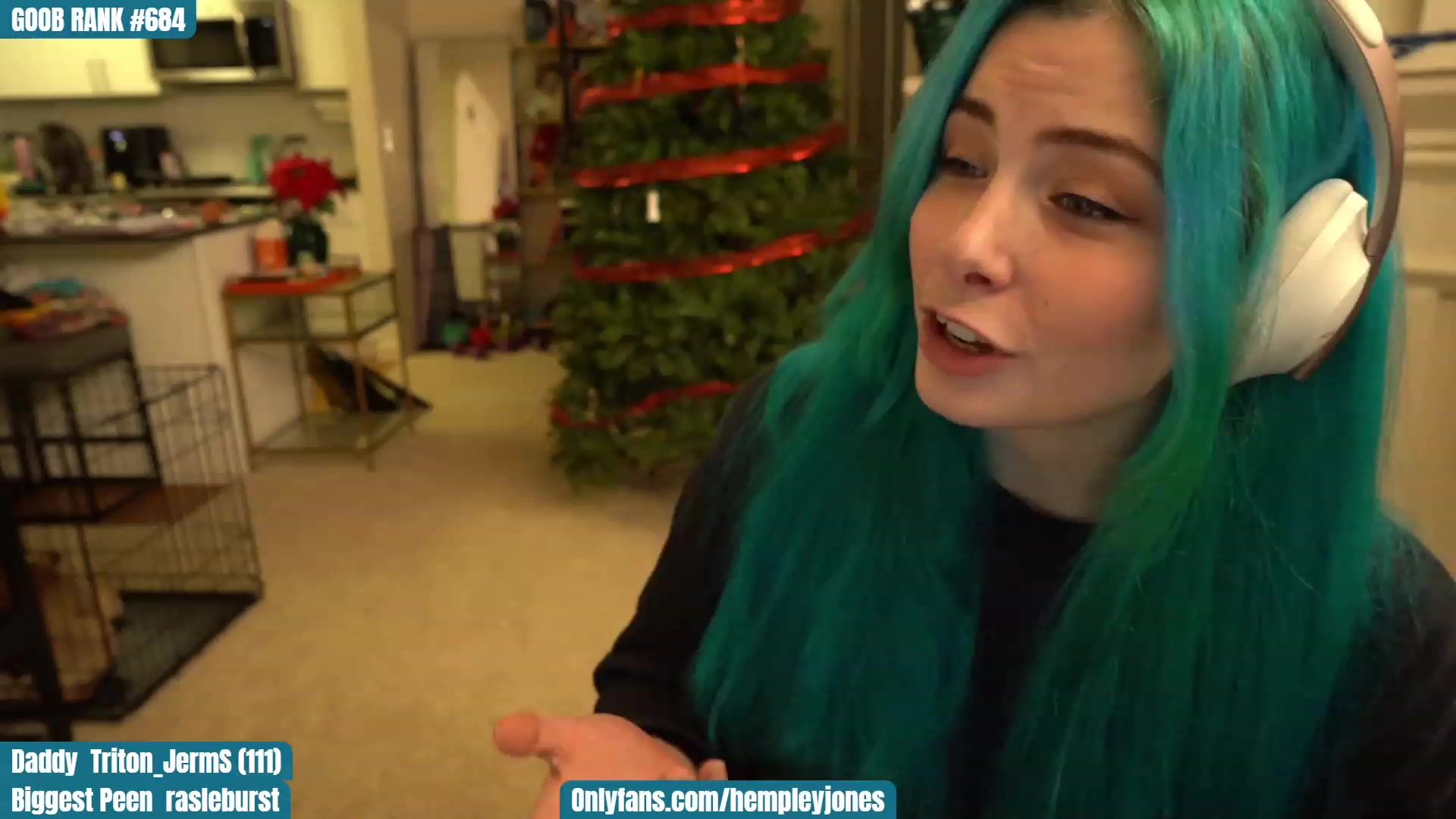 Gallery image thumbnail from SassyMcFucker's myfreecams stream on, 12/13/2022, 02:20 image 7 of 20