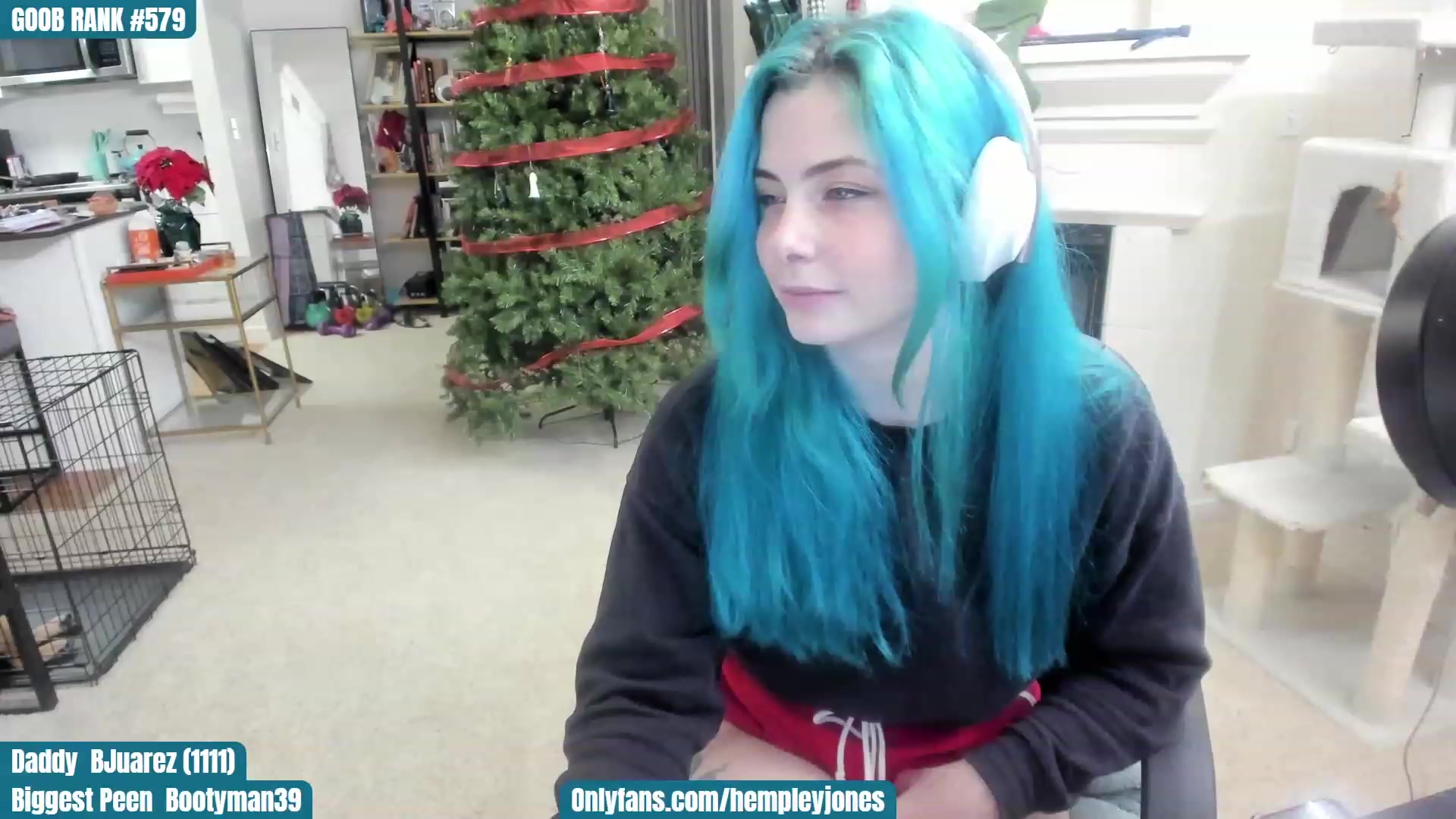 Gallery image thumbnail from SassyMcFucker's myfreecams stream on, 12/13/2022, 03:04 image 1 of 20
