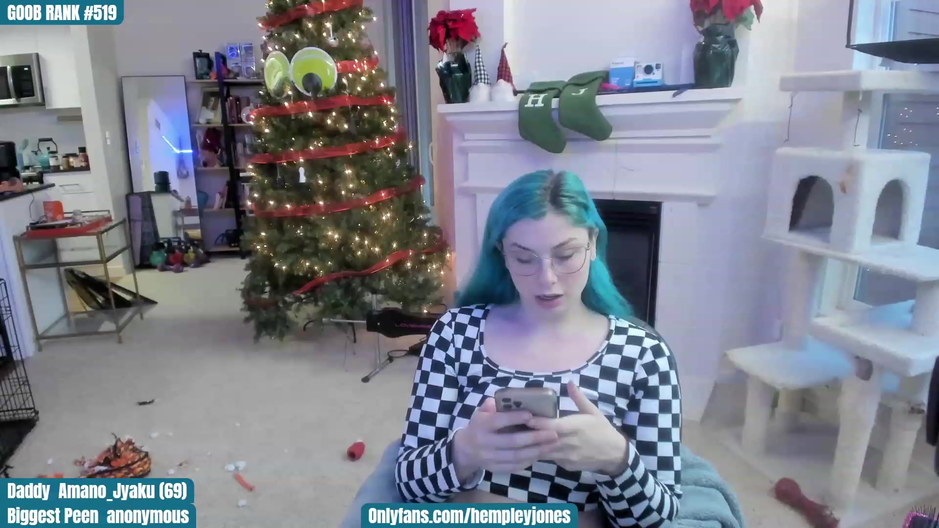 Gallery image thumbnail from SassyMcFucker's myfreecams stream on, 12/17/2022, 24:10 image 20 of 20