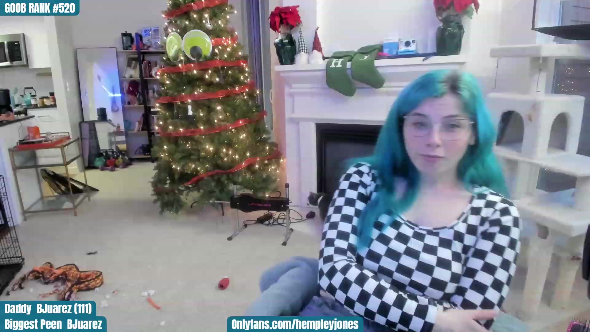 Gallery image thumbnail from SassyMcFucker's myfreecams stream on, 12/17/2022, 24:43 image 7 of 20