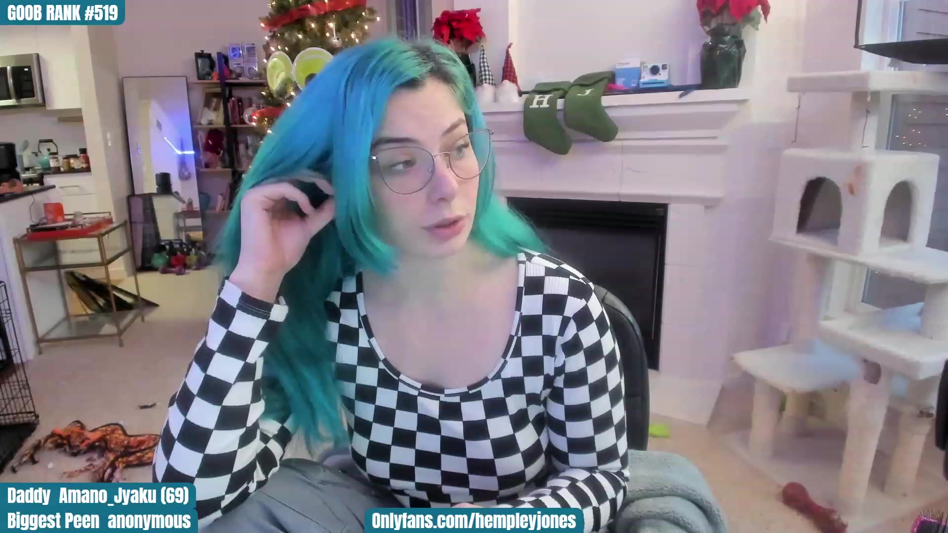 Gallery image thumbnail from SassyMcFucker's myfreecams stream on, 12/17/2022, 24:43 image 1 of 20