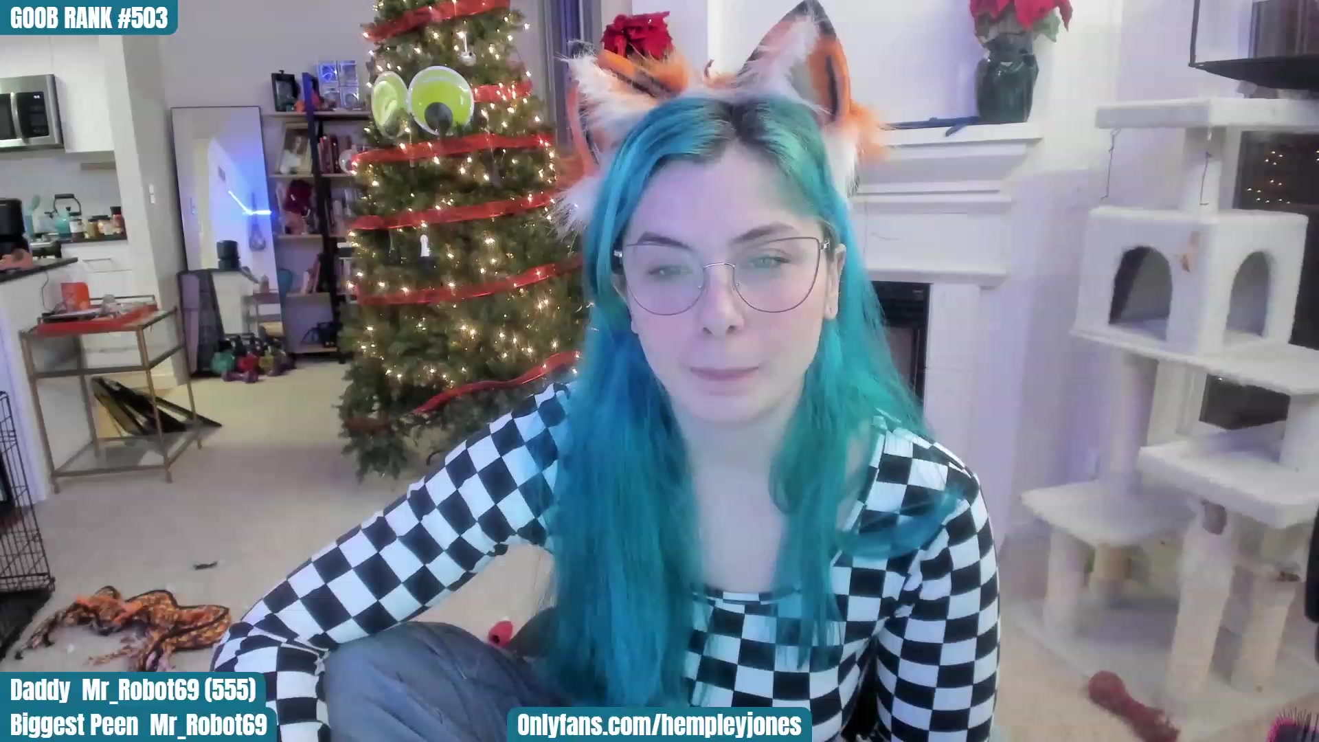 Gallery image thumbnail from SassyMcFucker's myfreecams stream on, 12/17/2022, 03:04 image 5 of 20
