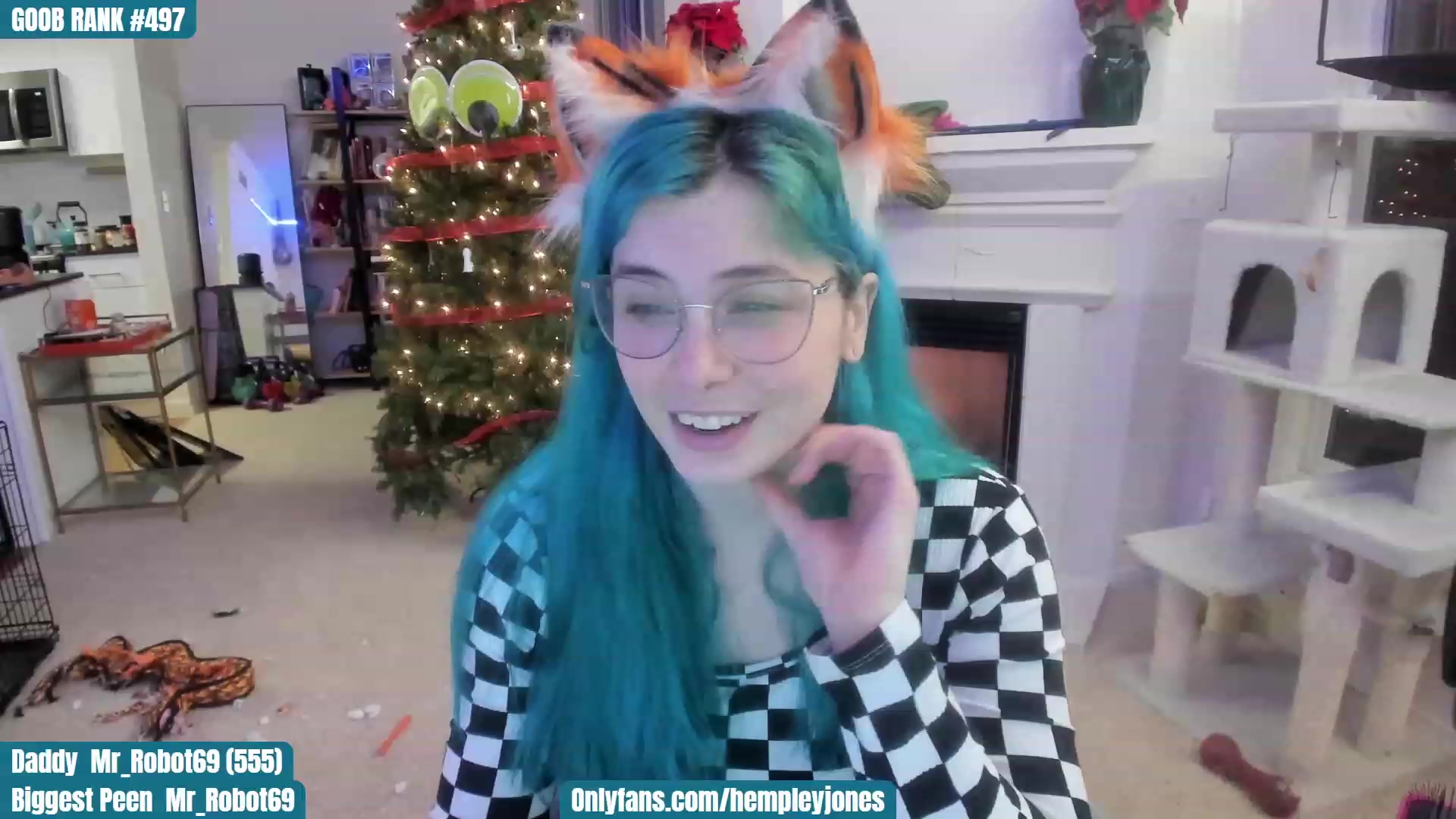 Gallery image thumbnail from SassyMcFucker's myfreecams stream on, 12/17/2022, 03:04 image 6 of 20
