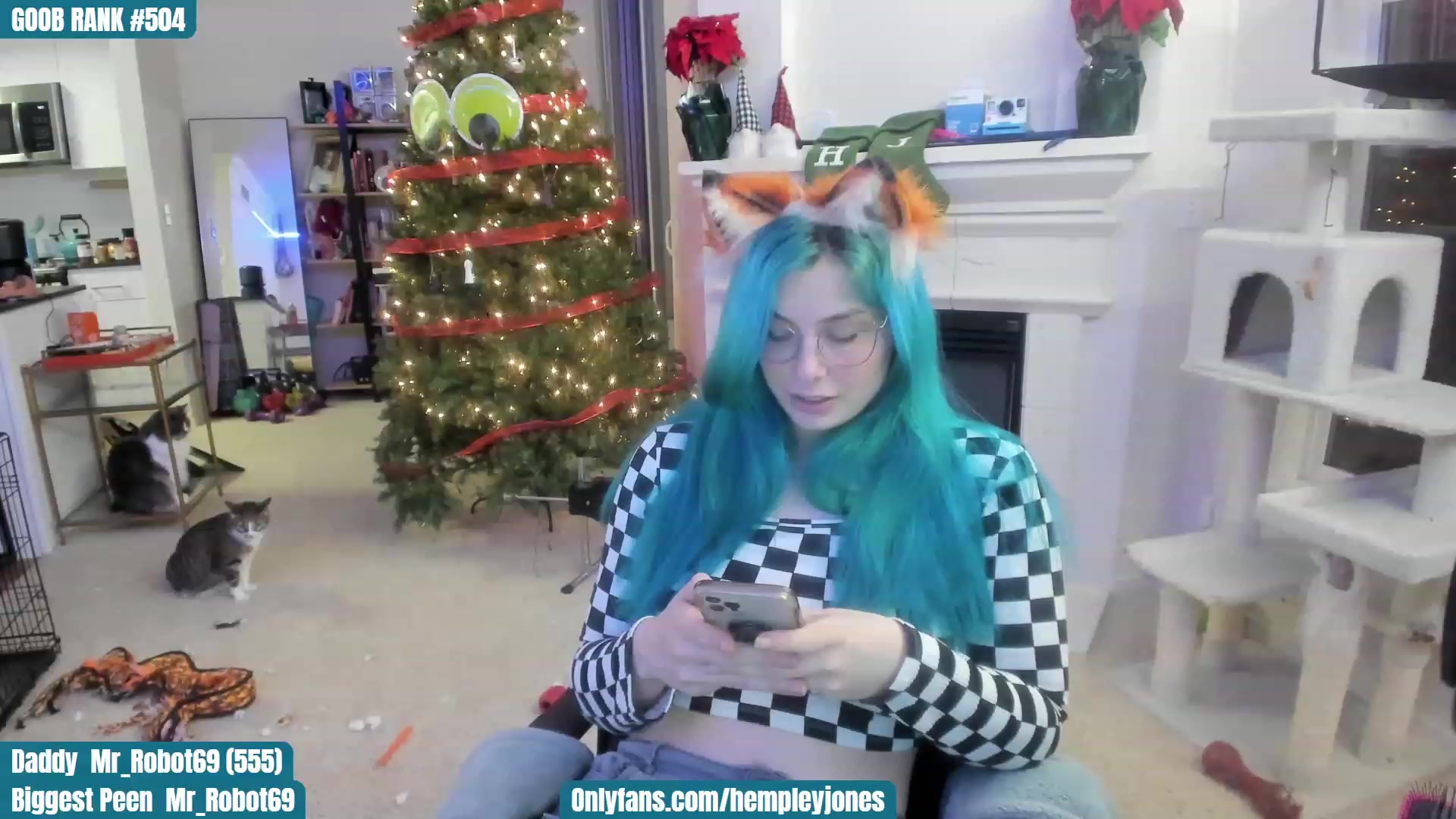Gallery image thumbnail from SassyMcFucker's myfreecams stream on, 12/17/2022, 03:04 image 3 of 20