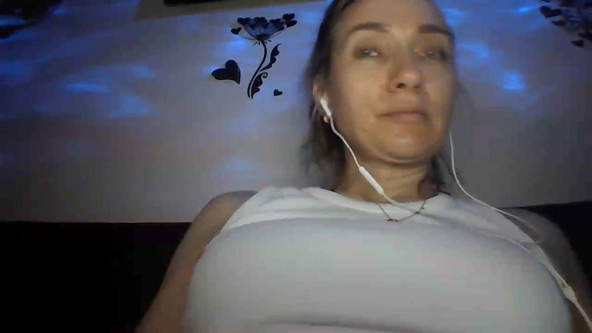 Gallery image thumbnail from SassyOwl's myfreecams stream on, 06/10/2026, 19:17 image 8 of 20