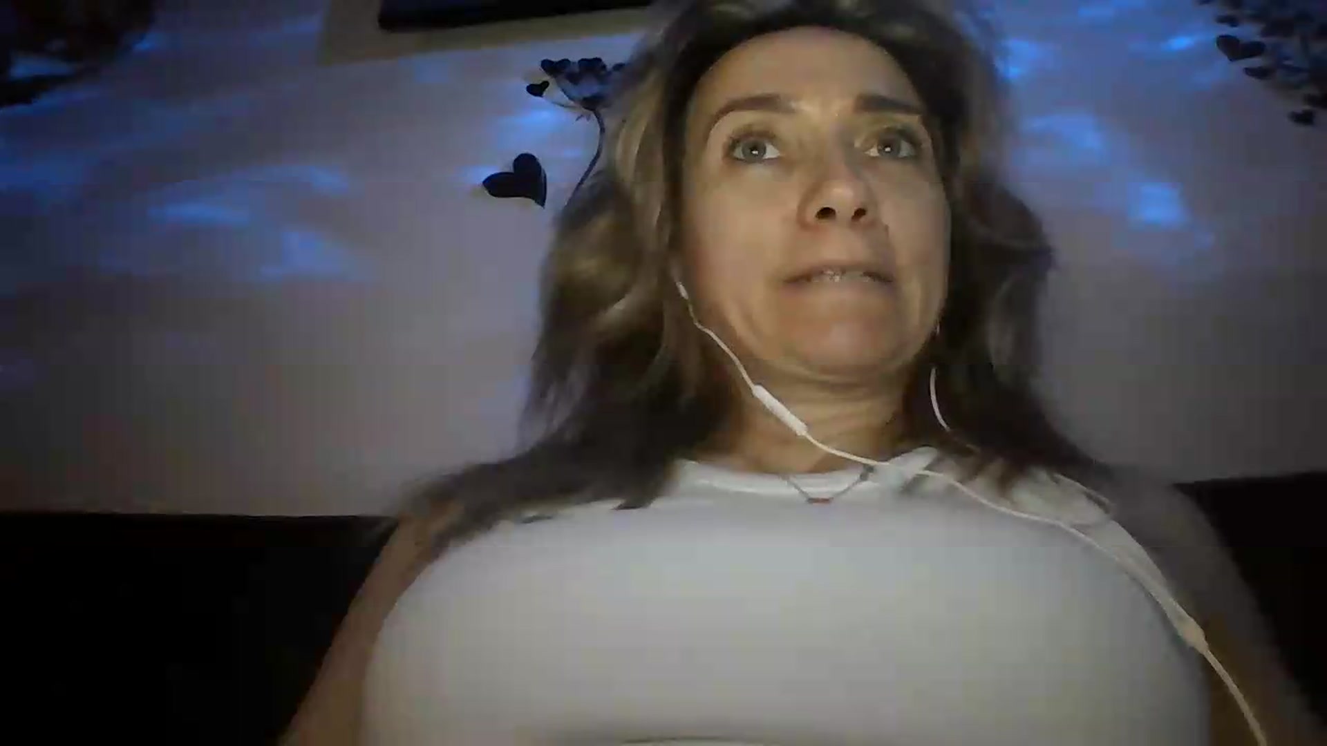 Gallery image thumbnail from SassyOwl's myfreecams stream on, 06/10/2026, 19:17 image 10 of 20