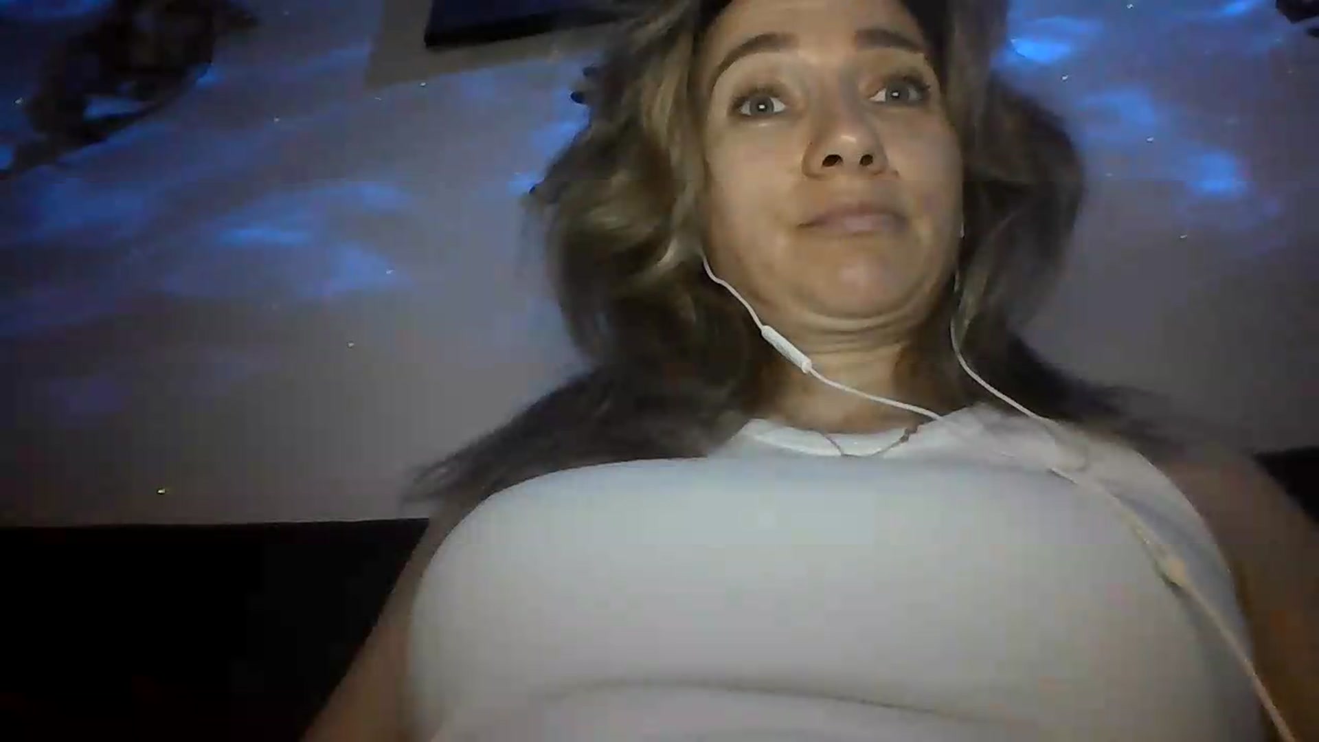 Gallery image thumbnail from SassyOwl's myfreecams stream on, 06/10/2026, 19:17 image 17 of 20