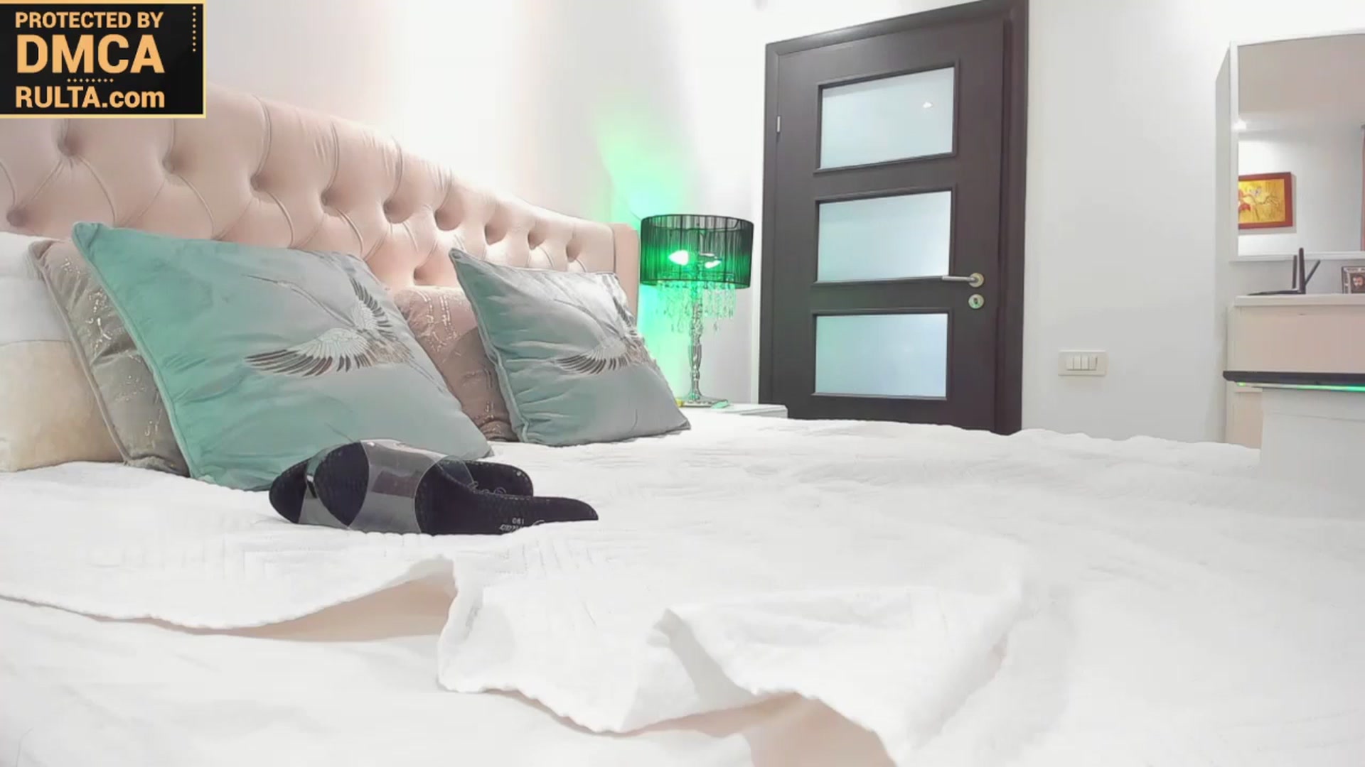 Gallery image thumbnail from SassyR's myfreecams stream on, 04/17/2024, 07:32 image 6 of 20