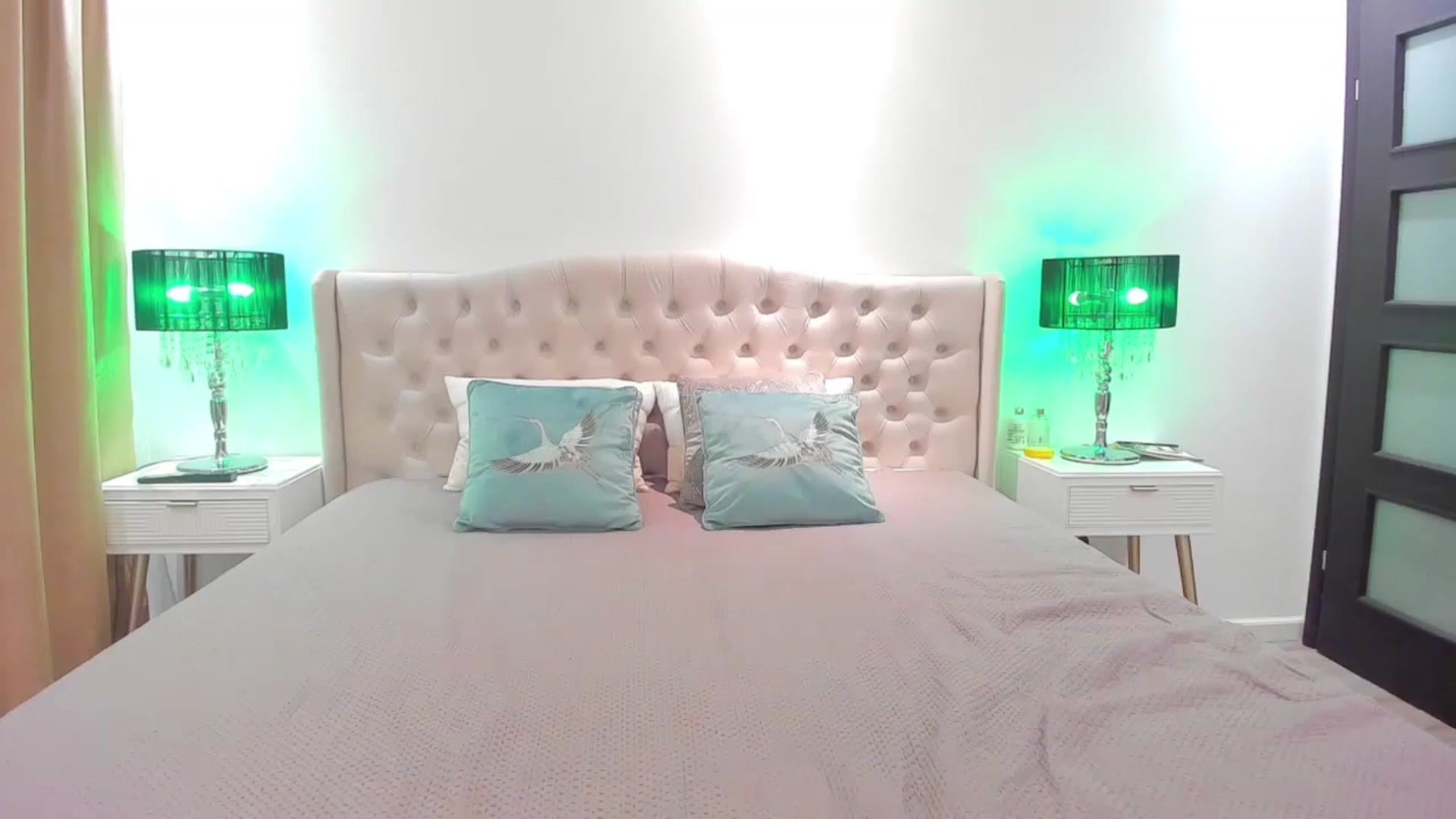 Gallery image thumbnail from SassyR's myfreecams stream on, 11/23/2024, 22:31 image 15 of 20