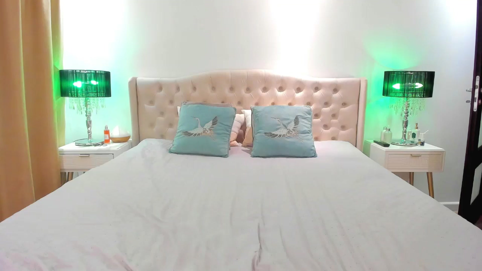 Gallery image thumbnail from SassyR's myfreecams stream on, 08/30/2025, 23:36 image 10 of 20