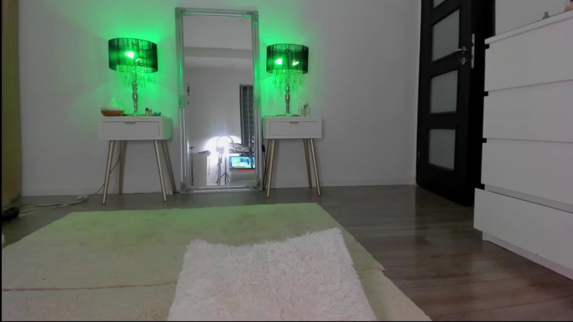 Gallery image thumbnail from SassyR's myfreecams stream on, 03/28/2026, 23:33 image 12 of 20