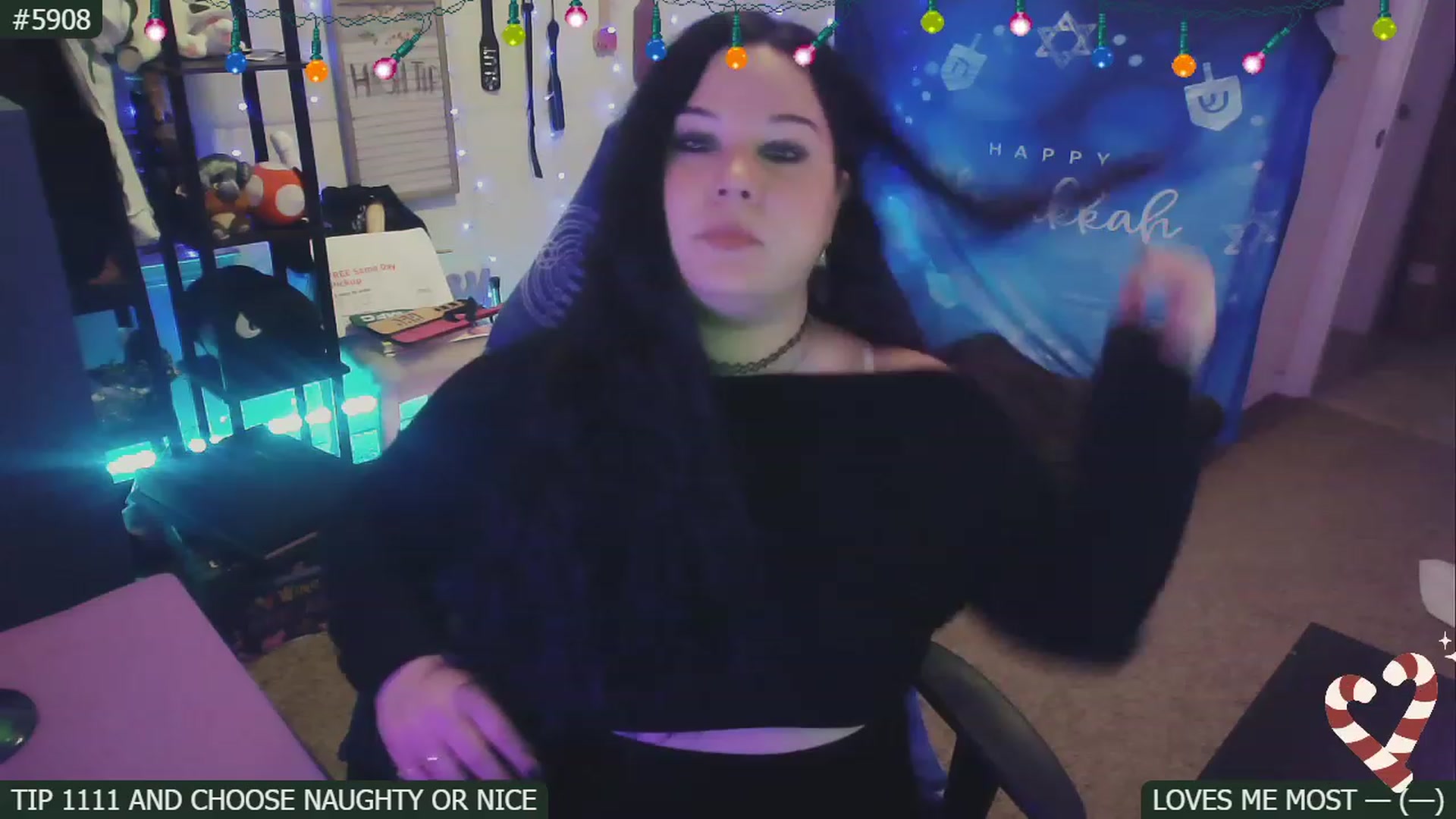 Gallery image thumbnail from SassySarah94's myfreecams stream on, 12/06/2022, 03:32 image 5 of 20