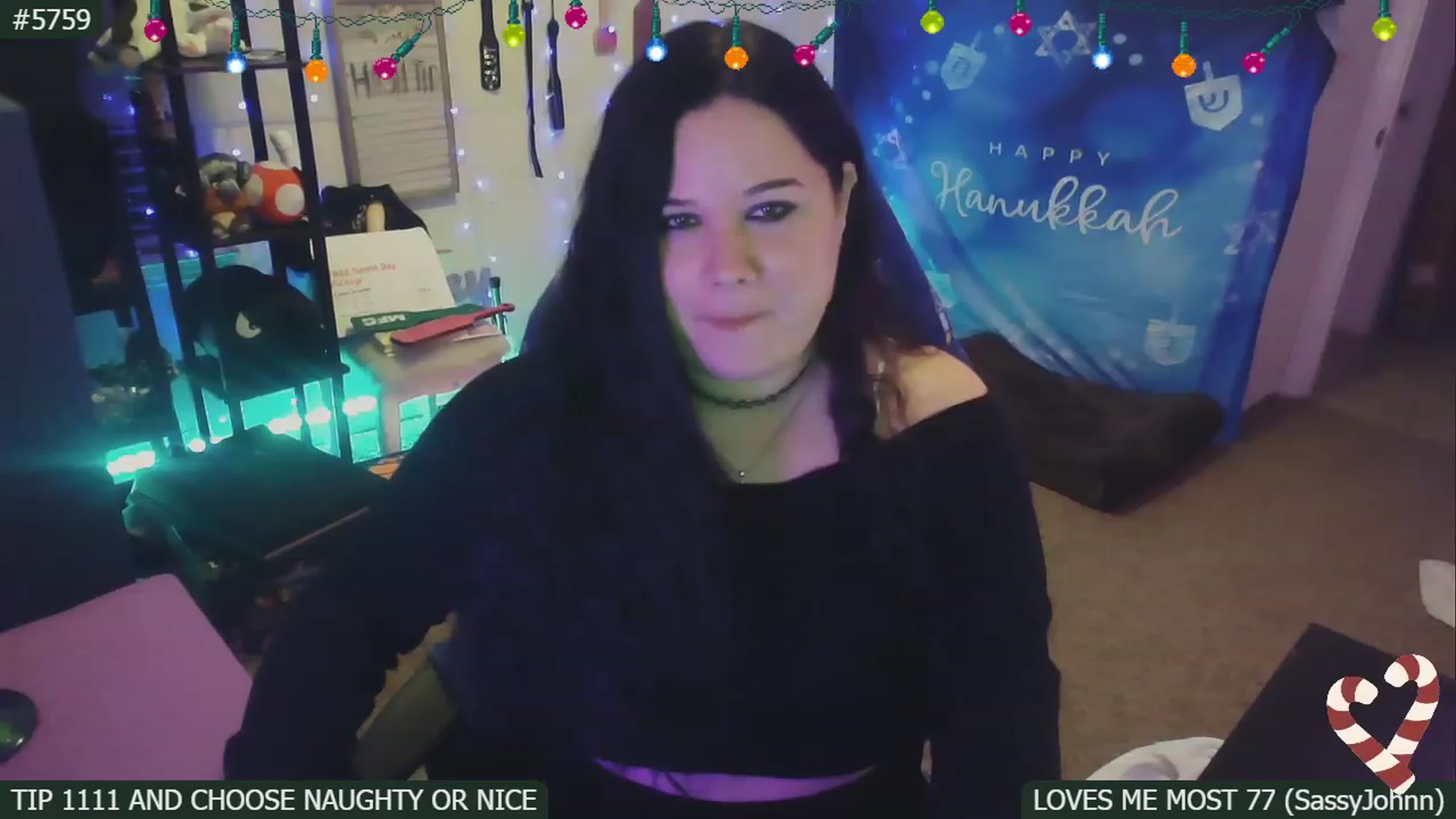 Gallery image thumbnail from SassySarah94's myfreecams stream on, 12/06/2022, 03:32 image 9 of 20