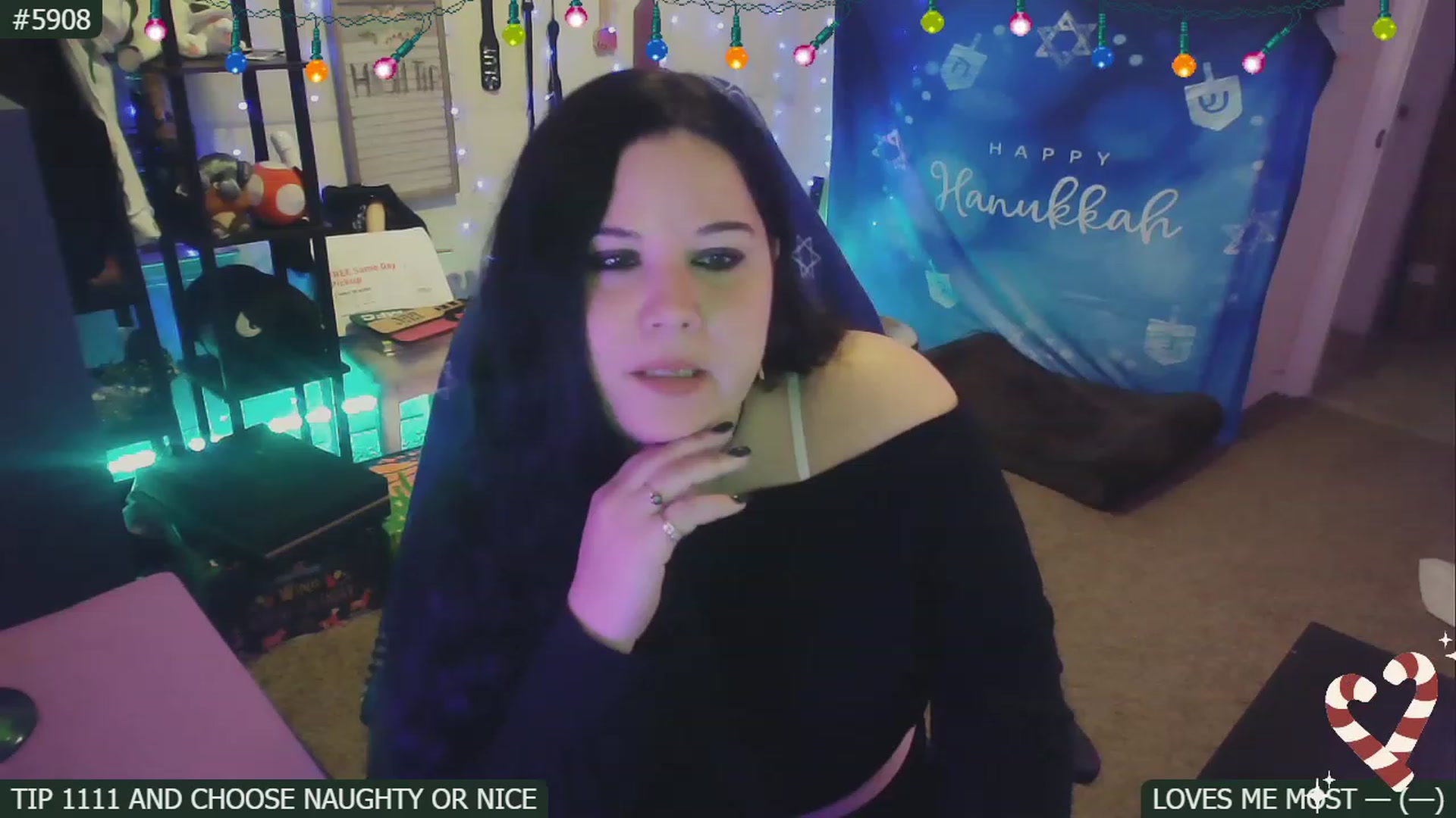 Gallery image thumbnail from SassySarah94's myfreecams stream on, 12/06/2022, 03:32 image 6 of 20