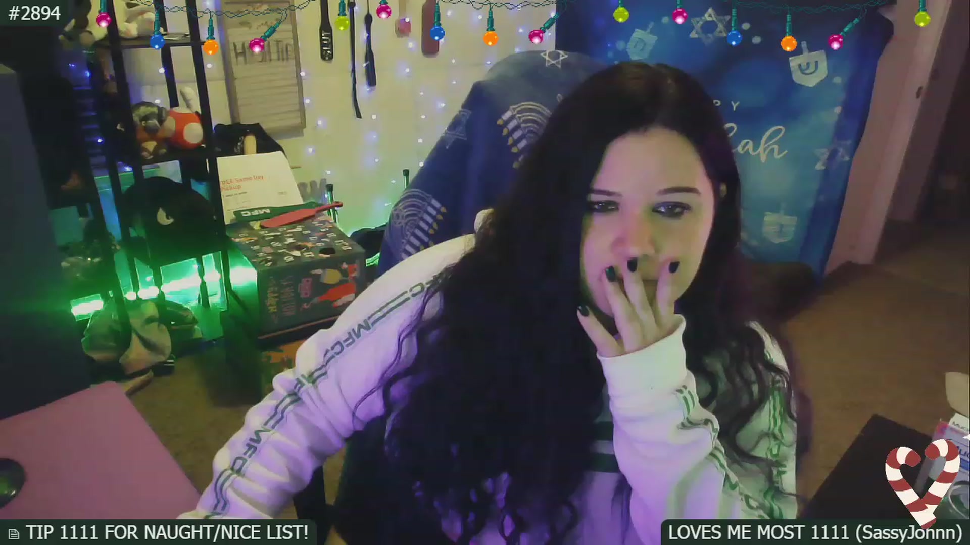 Gallery image thumbnail from SassySarah94's myfreecams stream on, 12/06/2022, 03:43 image 17 of 20