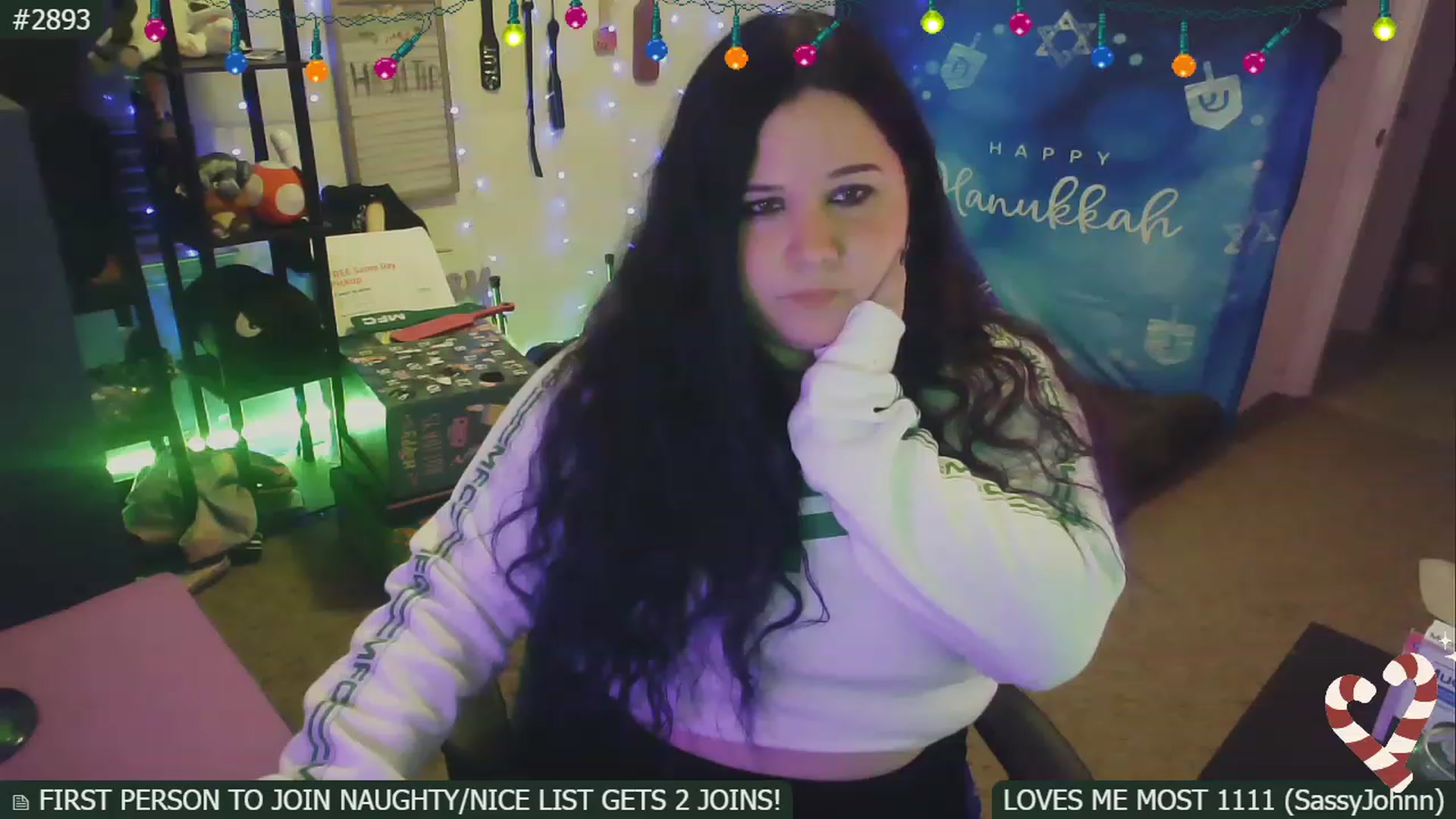 Gallery image thumbnail from SassySarah94's myfreecams stream on, 12/06/2022, 03:43 image 8 of 20