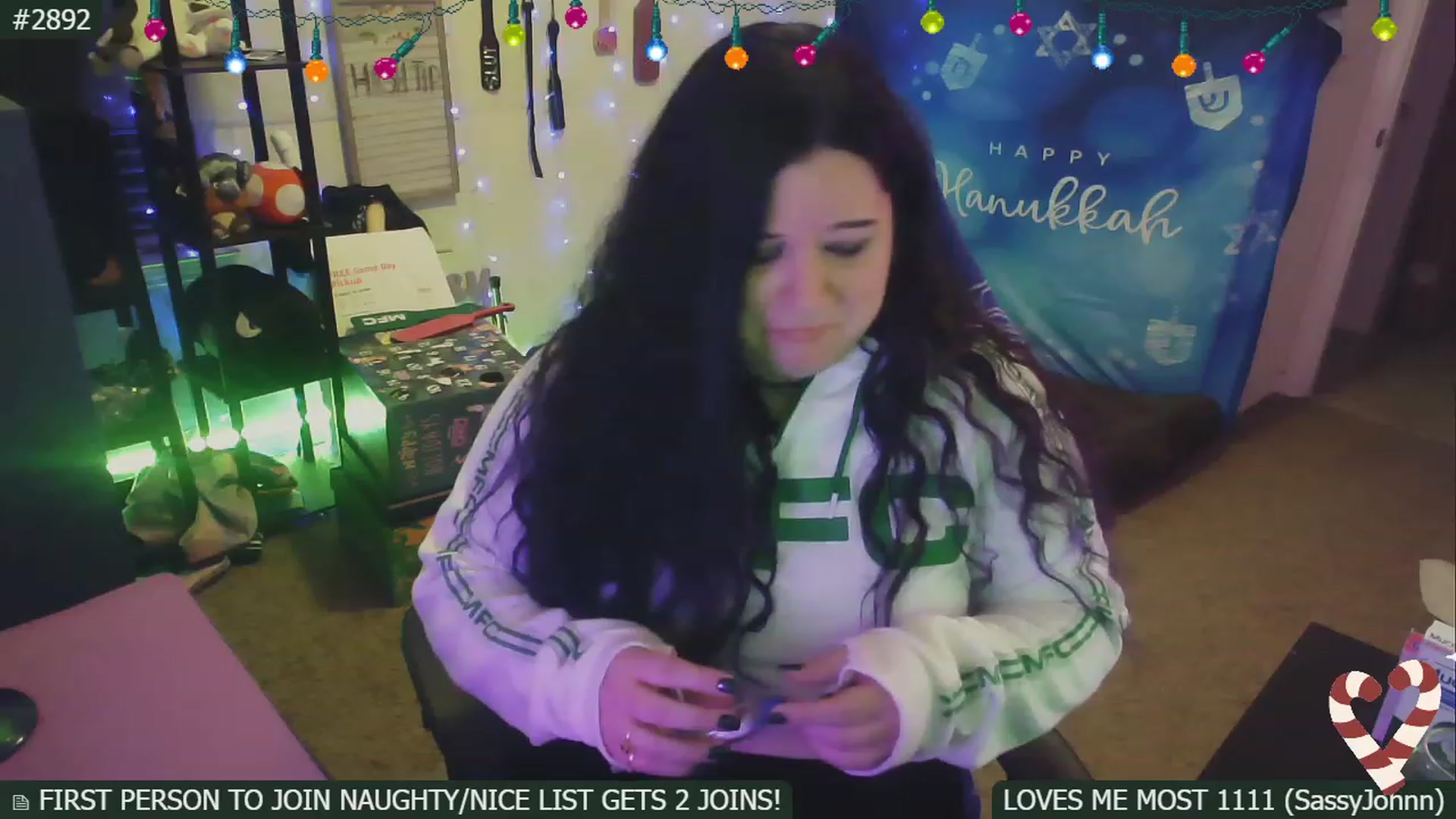 Gallery image thumbnail from SassySarah94's myfreecams stream on, 12/06/2022, 03:43 image 7 of 20
