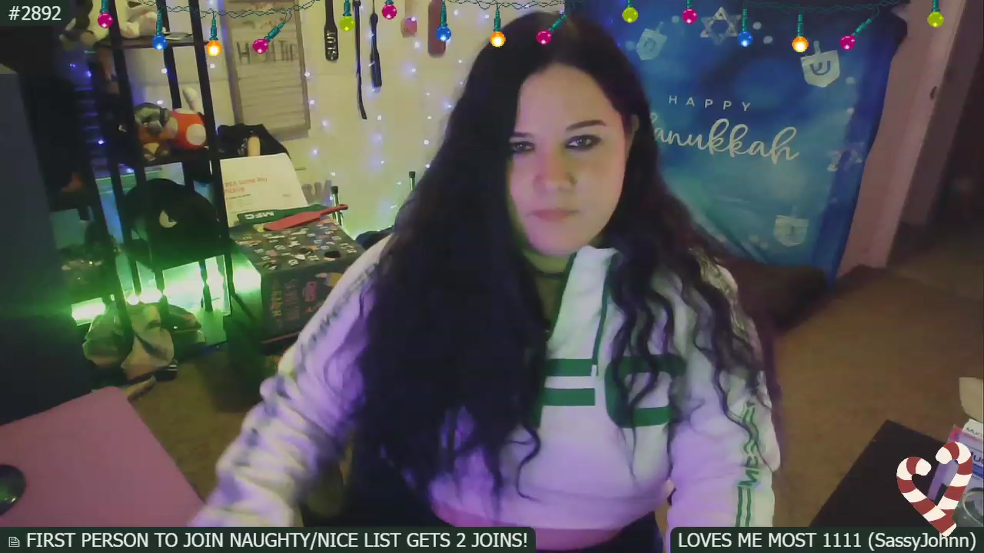 Gallery image thumbnail from SassySarah94's myfreecams stream on, 12/06/2022, 03:43 image 6 of 20