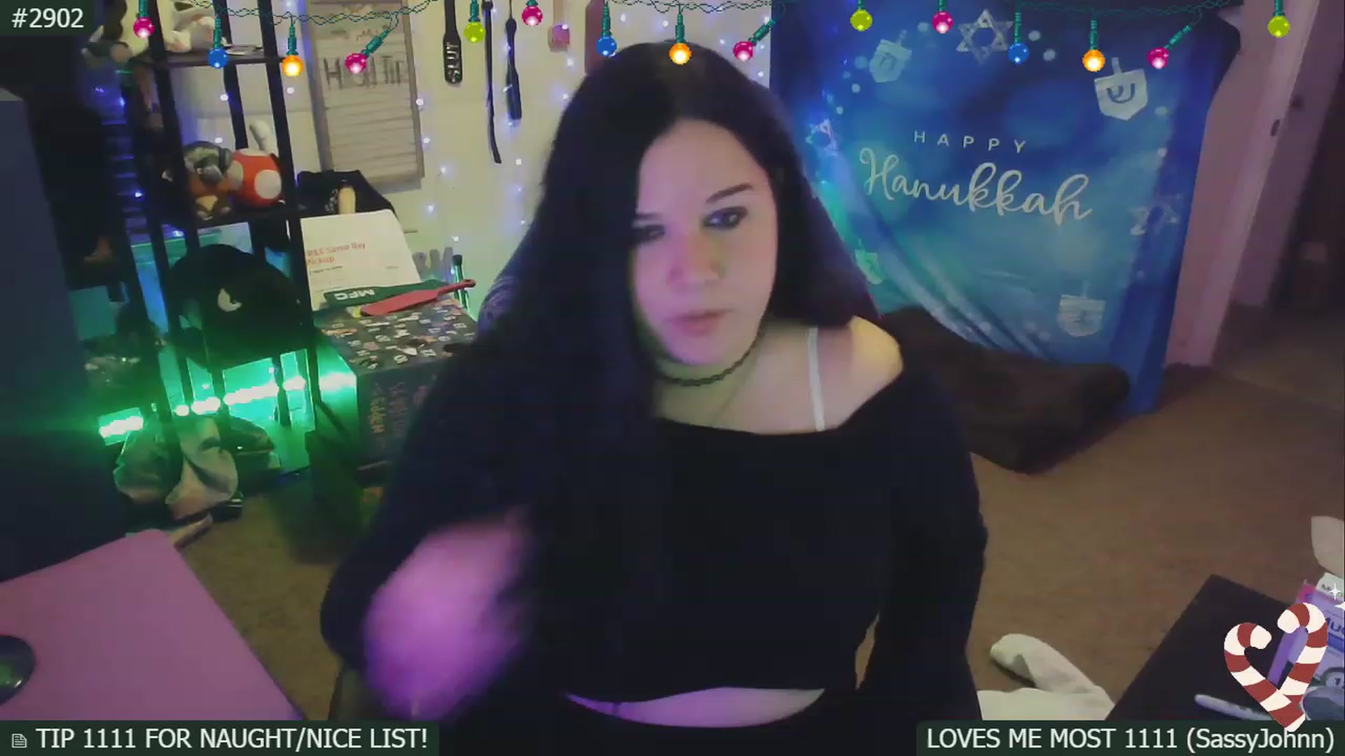 Gallery image thumbnail from SassySarah94's myfreecams stream on, 12/06/2022, 04:14 image 5 of 20